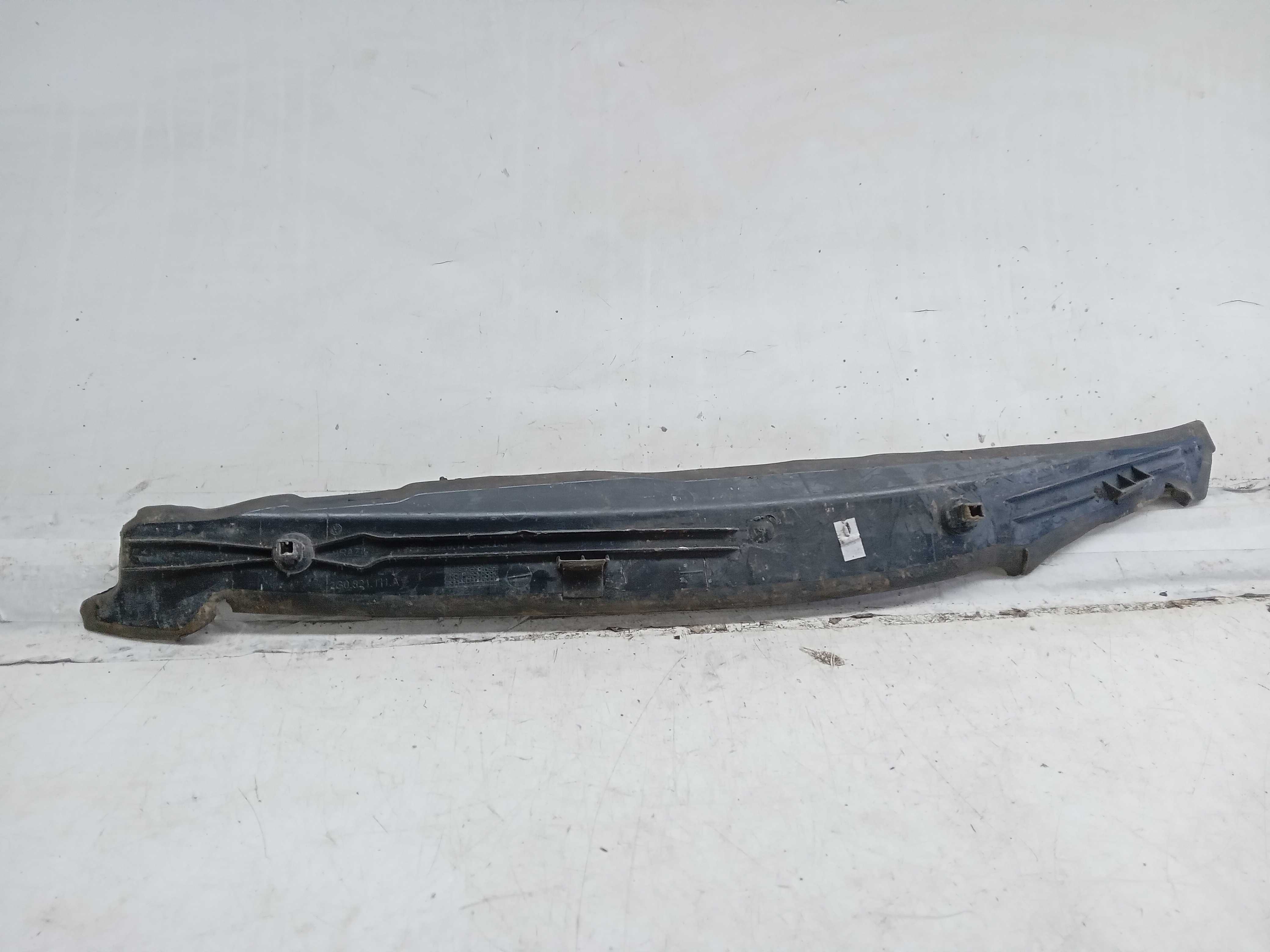 MOLDURA FECHAMENTO PARALAMA VW NIVUS 2021 2