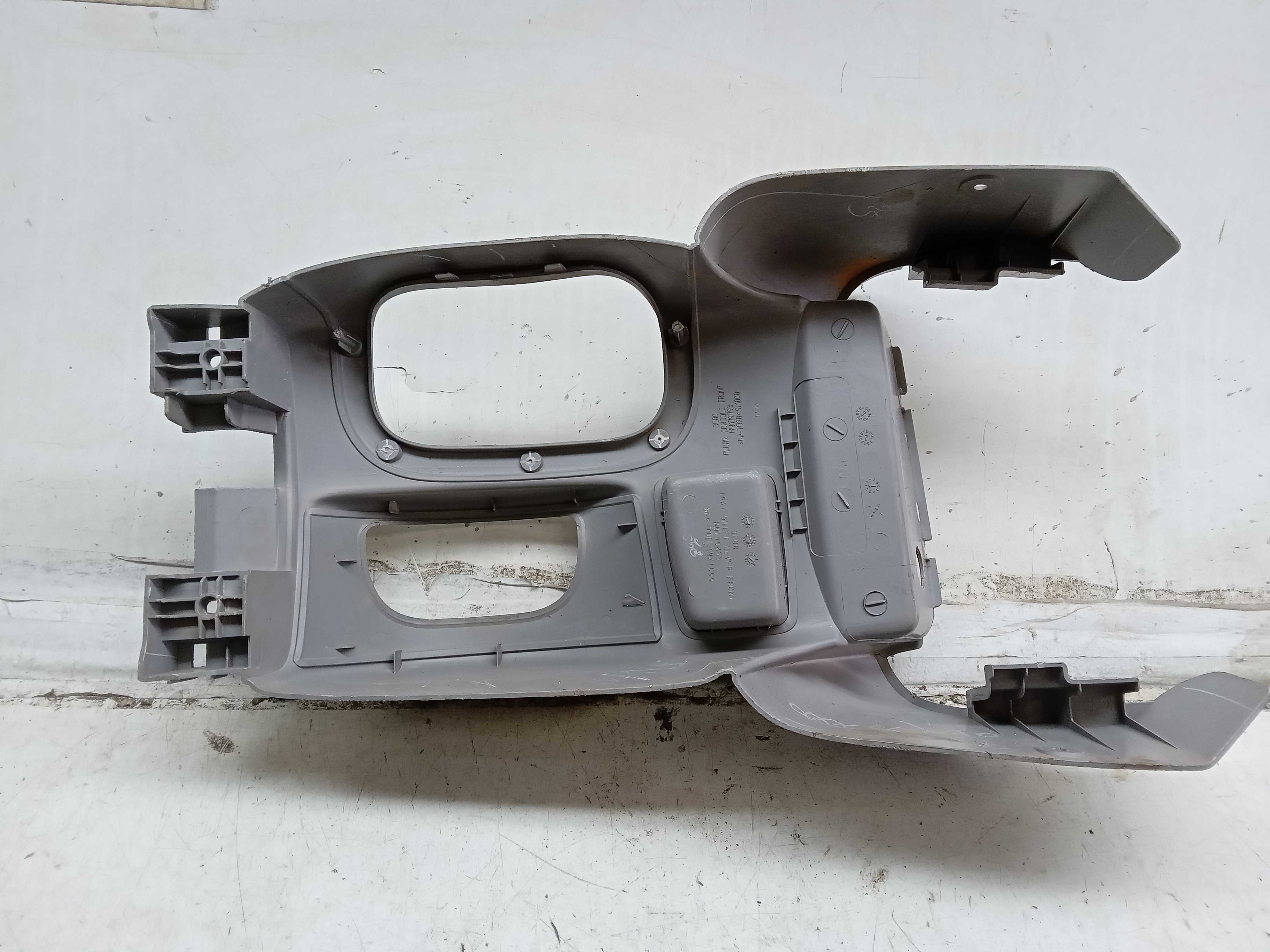 CONSOLE CENTRAL MITSUBISHI L200 TRITON 2012 2