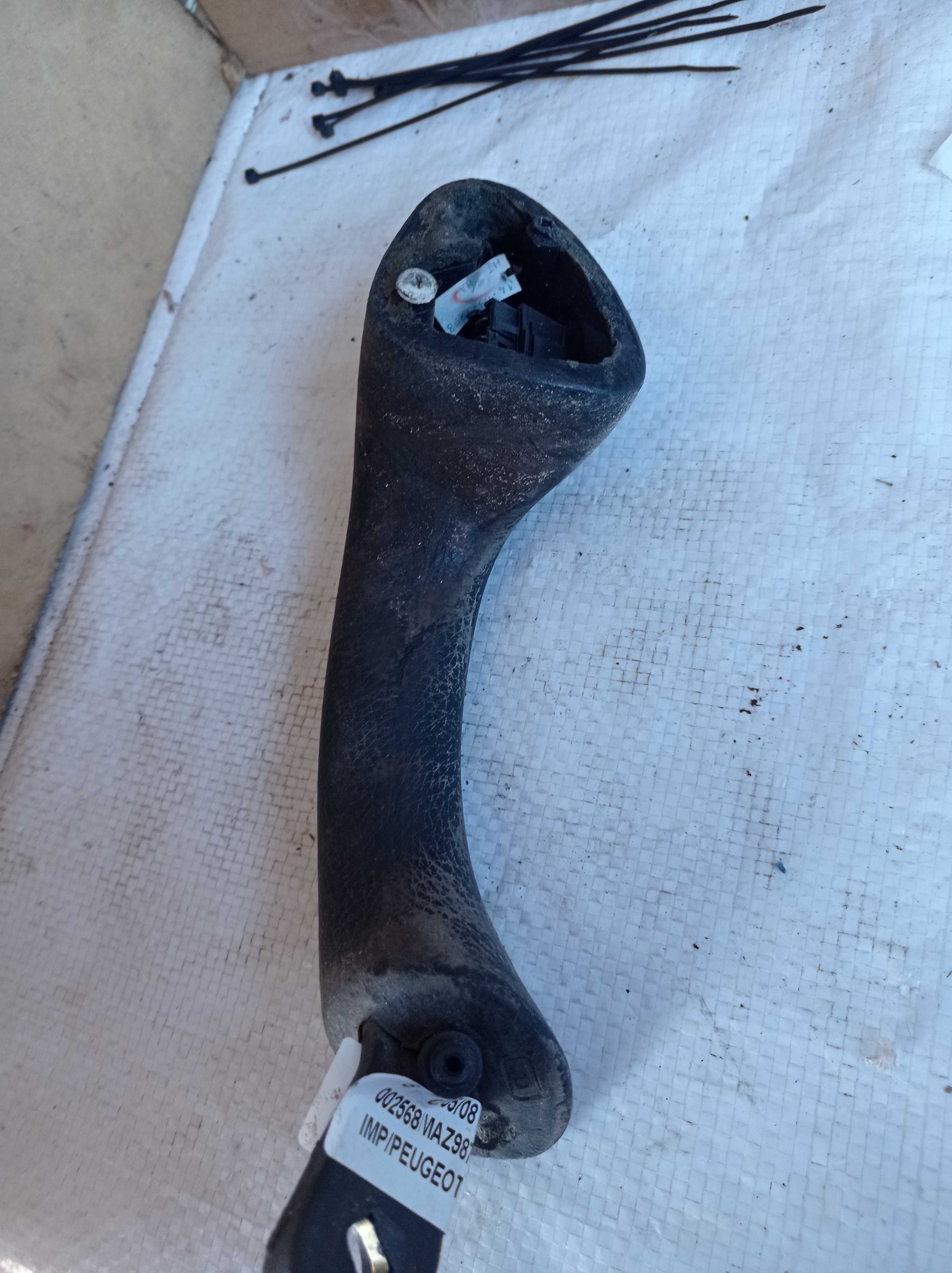 Puxador porta esquerda traseira 406 95 2