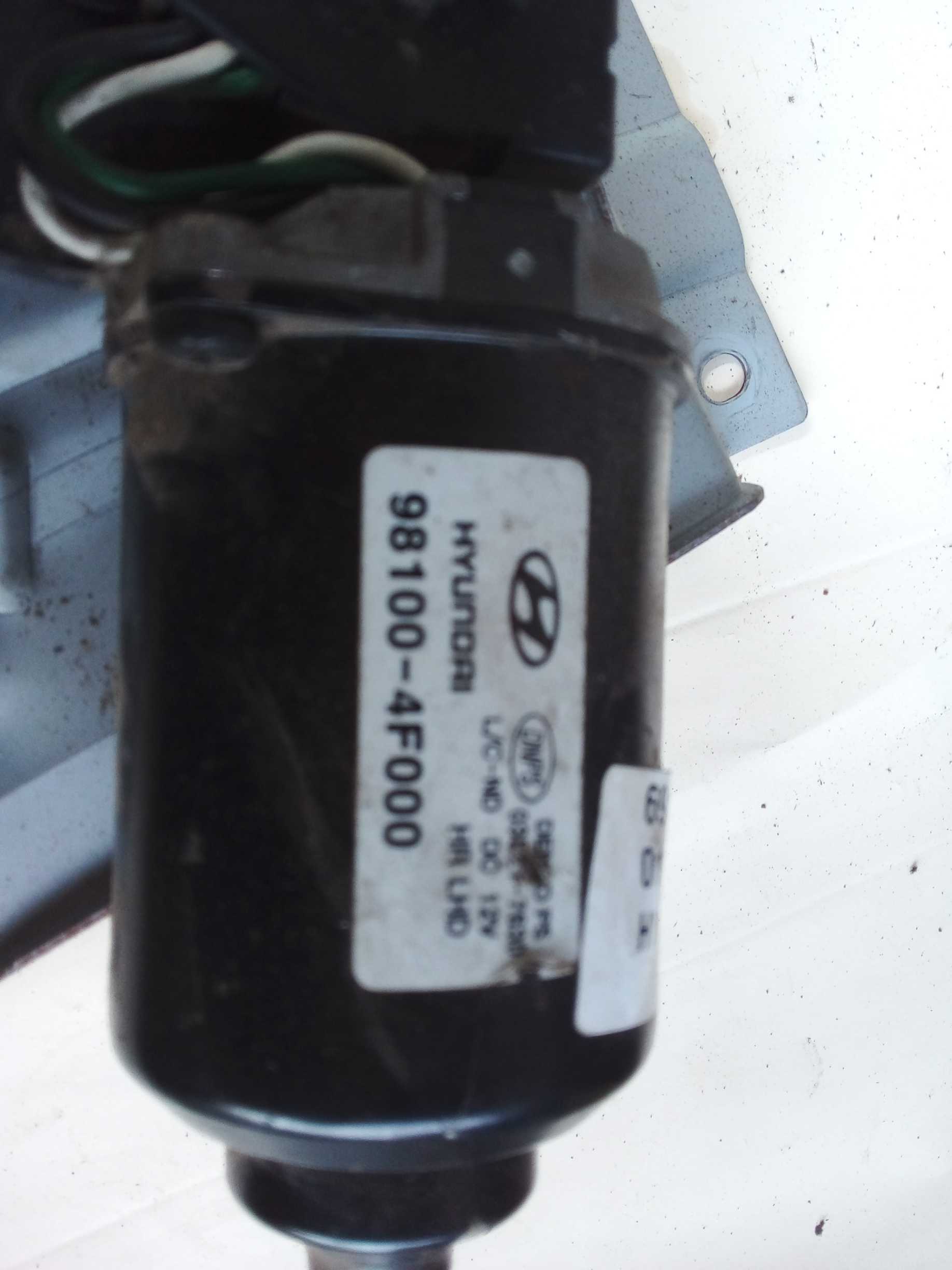 MOTOR LIMPADOR PARABRISA HR 2009 3