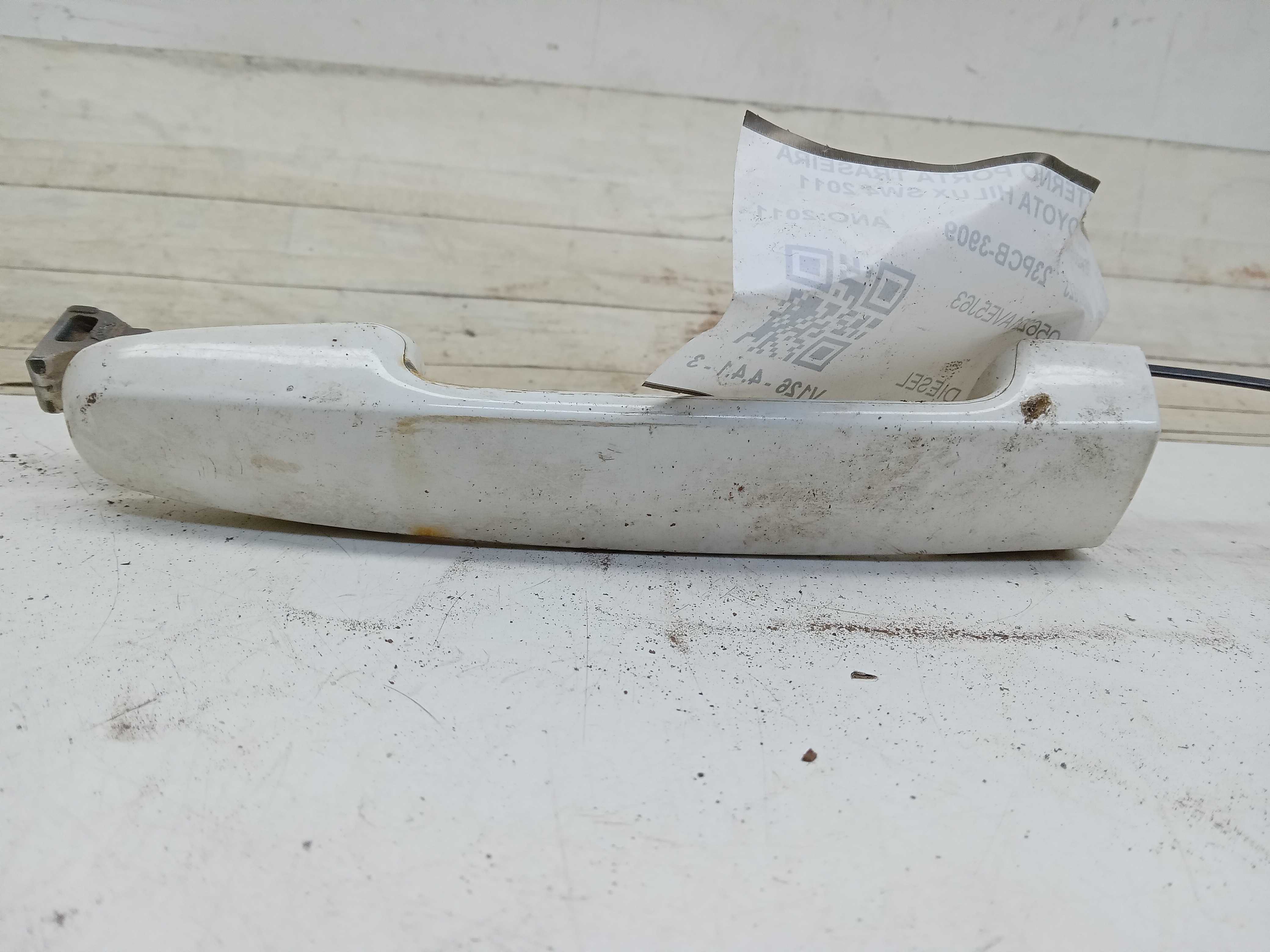 MAÇANETA EXTERNA PORTA TRASEIRA LE TOYOTA HILUX SW4 2011 1