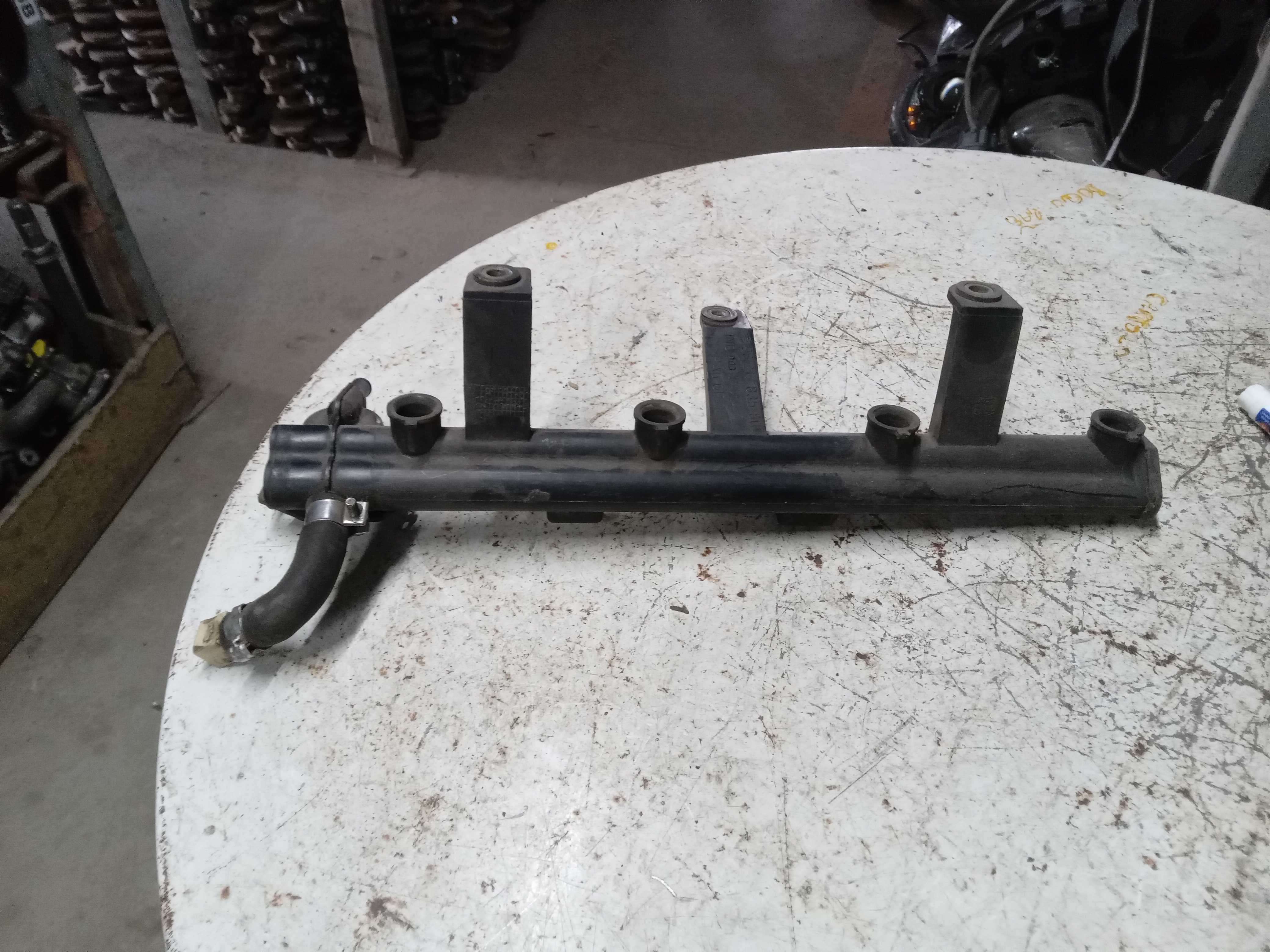 FLAUTA BICO INJEÇÃO CITROEN XSARA OU PEUGEOT 306
