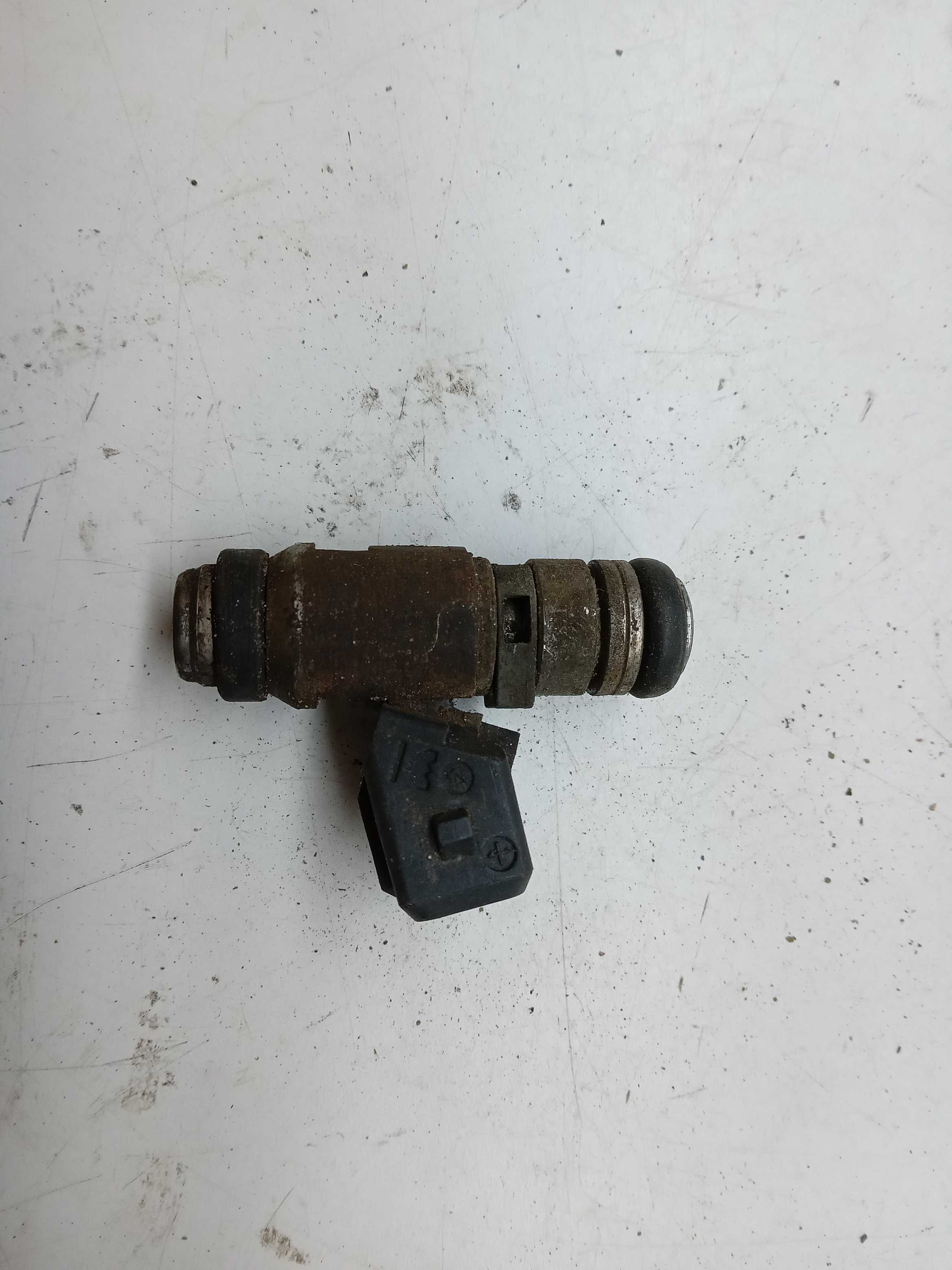 BICO INJETOR FIAT BRAVA 2000