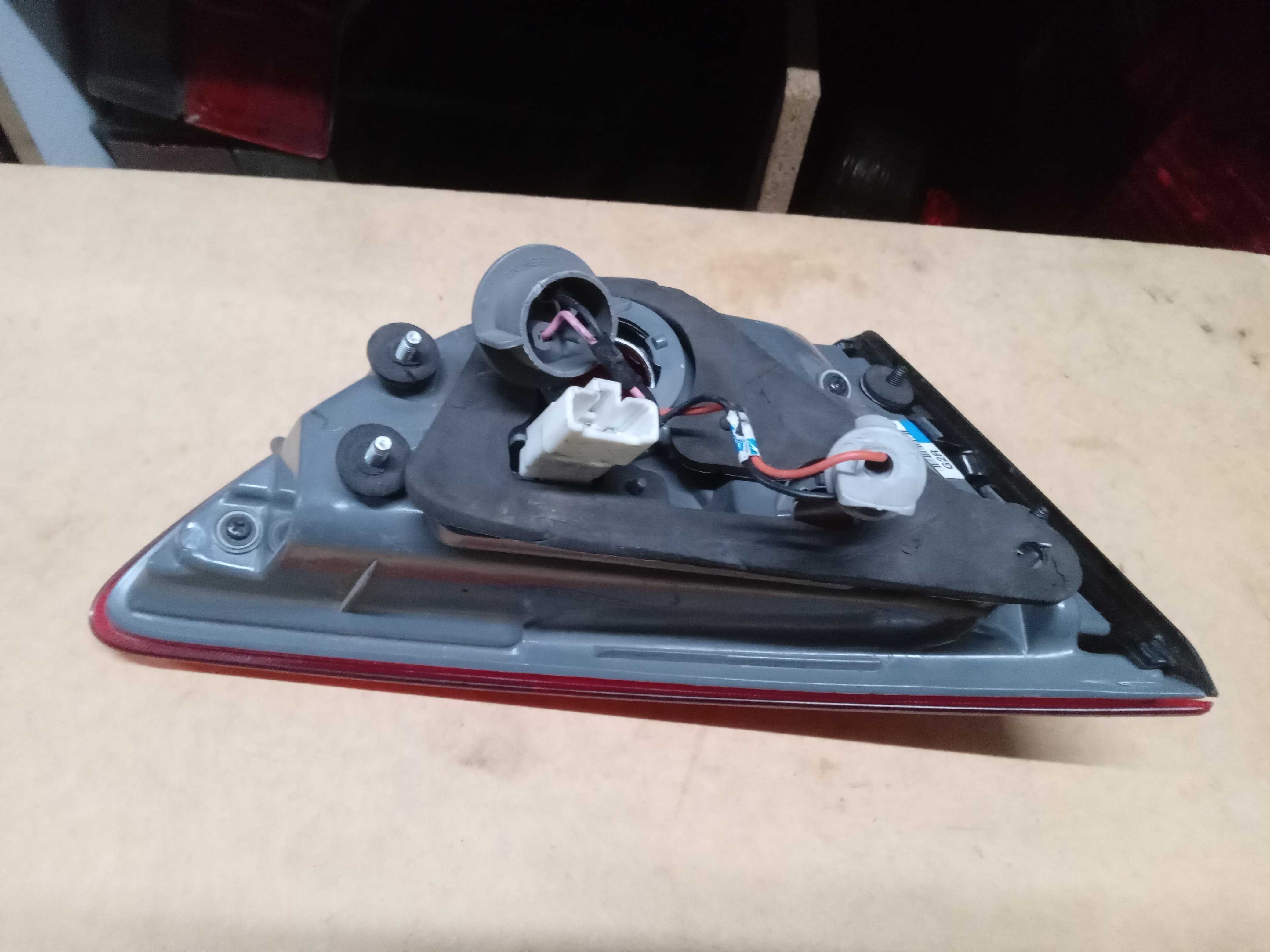 LANTERNA TRASEIRA PORTA MALAS DIREITA HYUNDAI I30 2013 A 2016 2