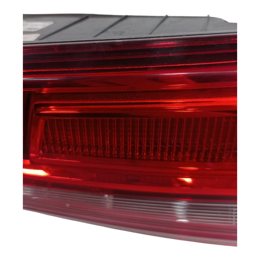 Lanterna Tampa Traseira Direita Audi A3 Sedan 2016 A 2019 4