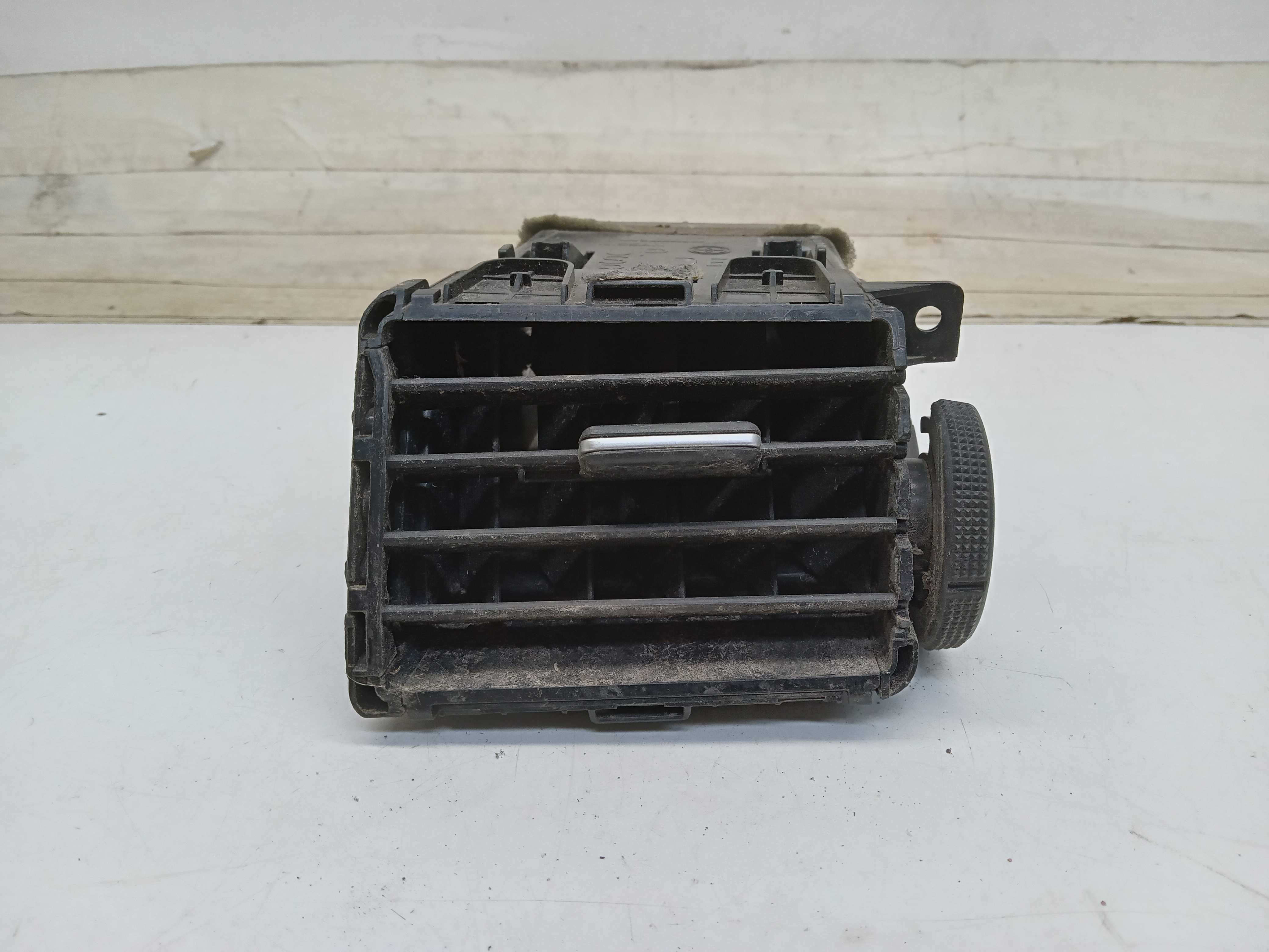 DIFUSOR AR LD NISSAN TIIDA 2012 1