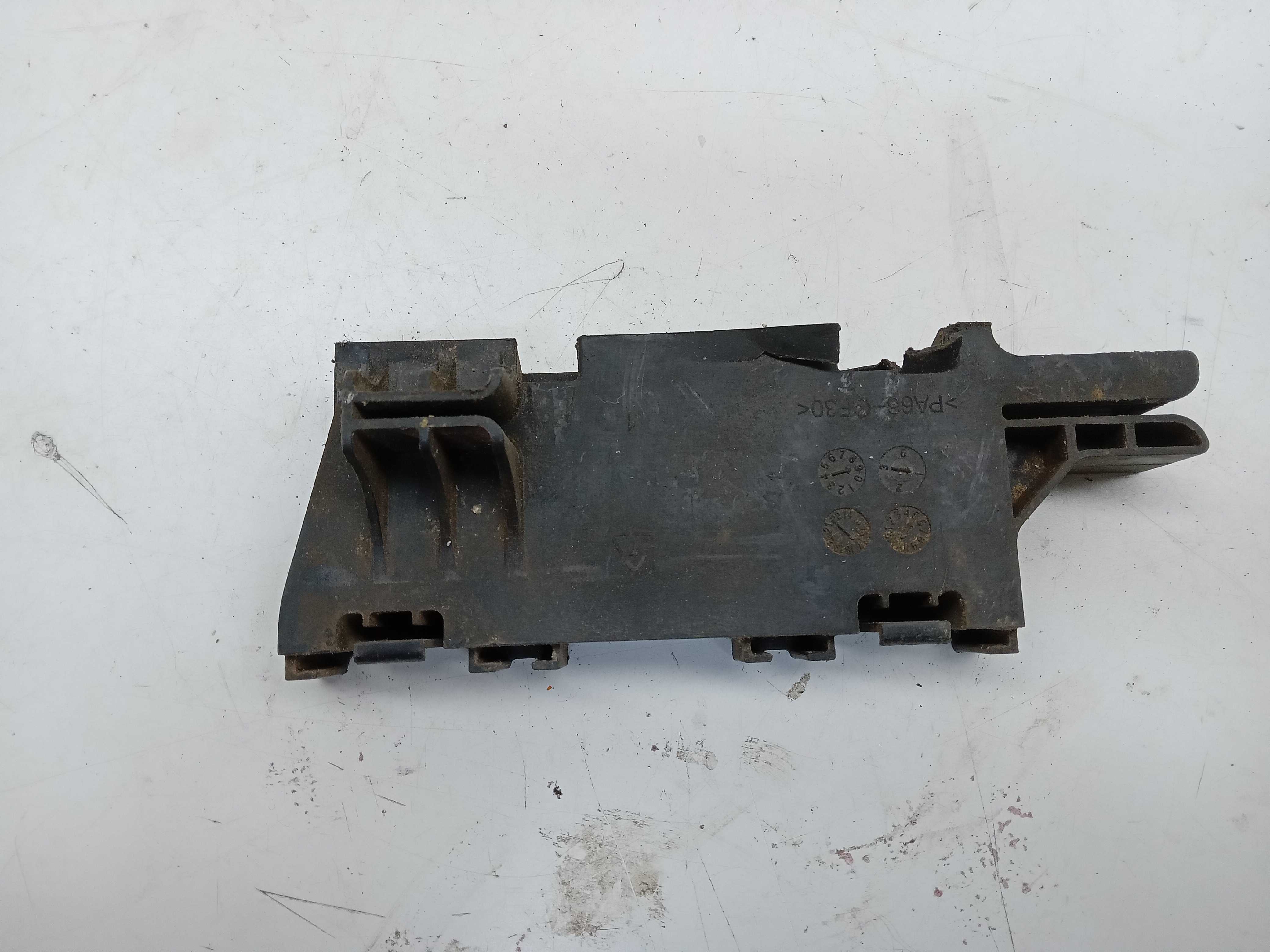 PROTETOR LATERAL RADIADOR LD GM CRUZE 1