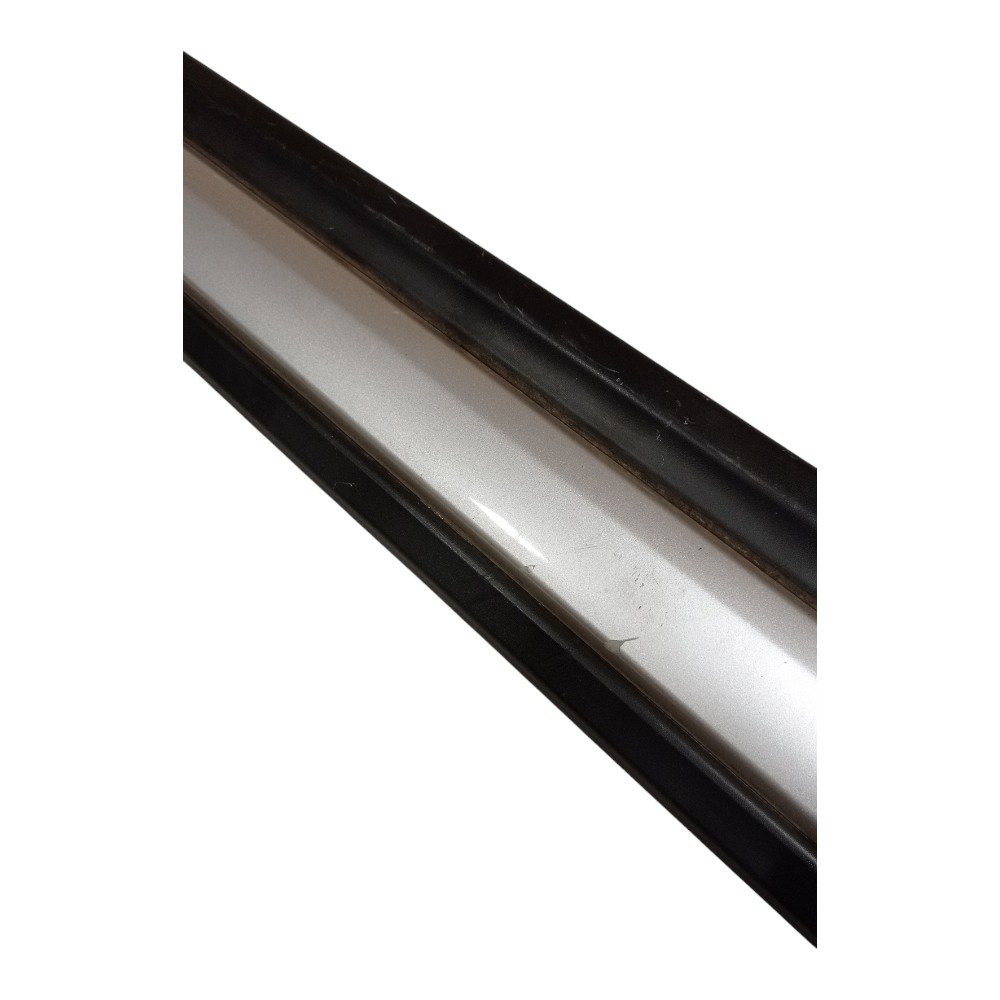 Friso Porta Dianteira Direita Mitsubishi Outlander 2016 2020 4