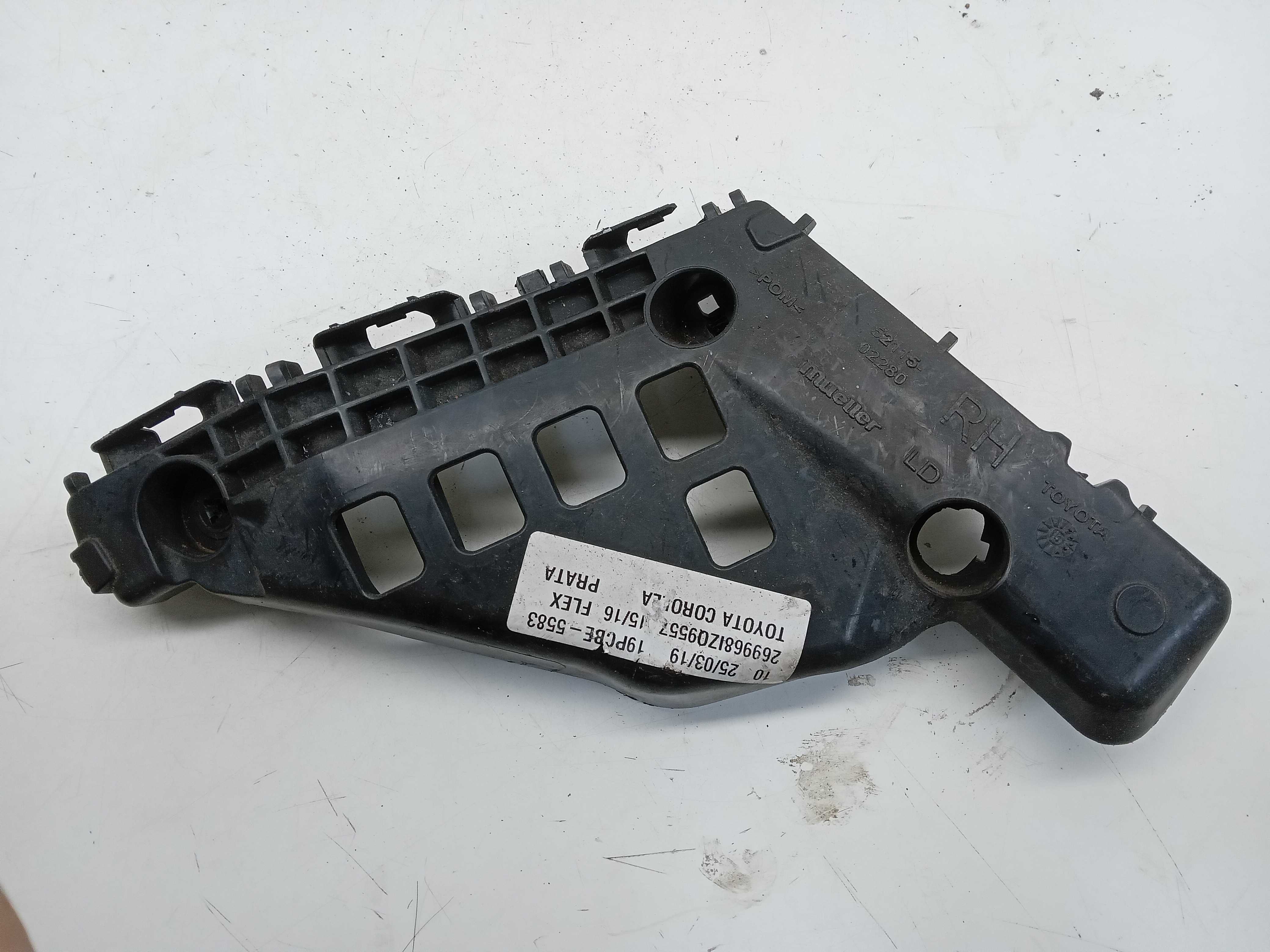 Suporte guia parachoque dianteiro ld toyota corolla 1