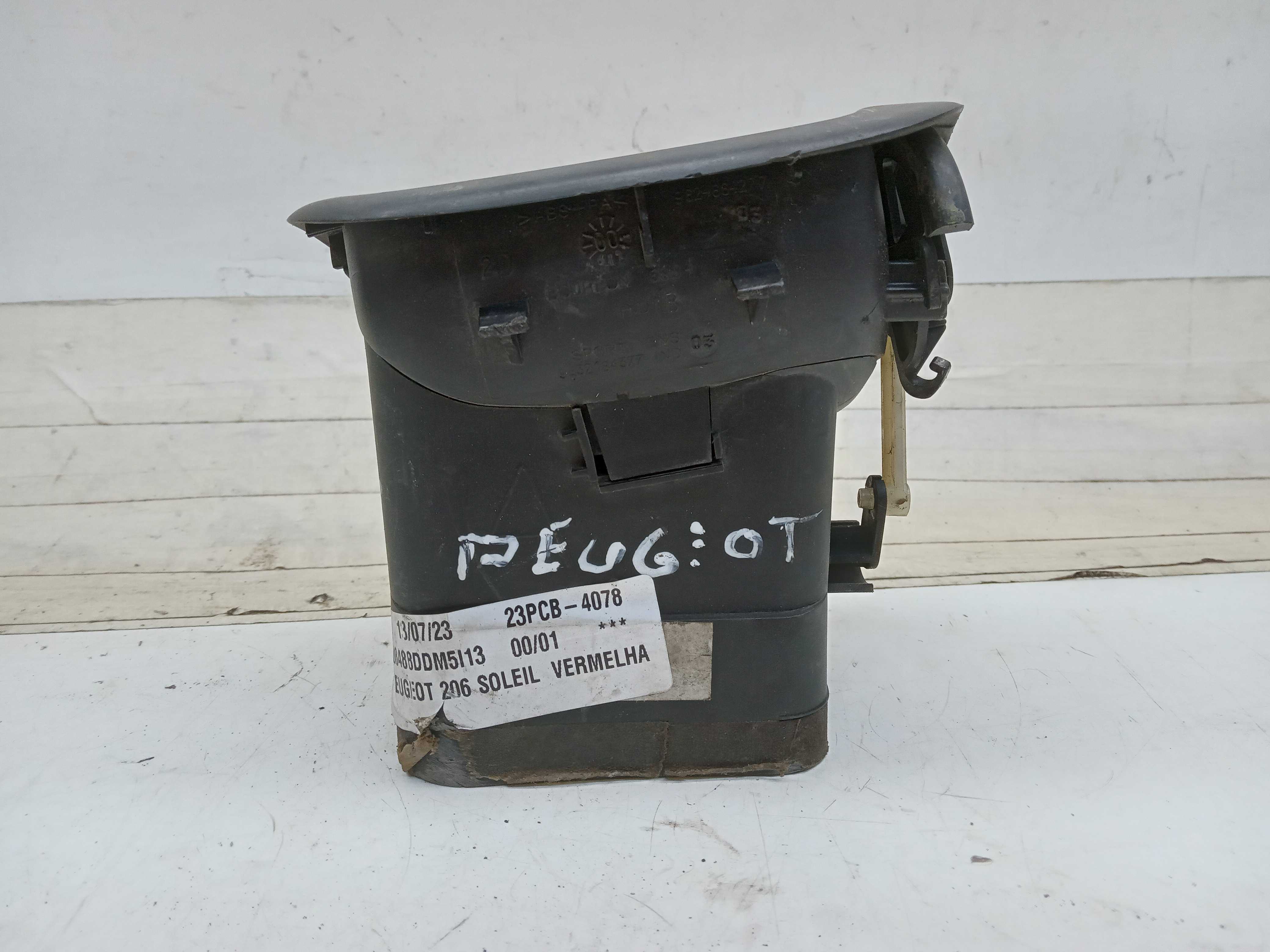 DIFUSOR AR PAINEL LD PEUGEOT 206 2000 1