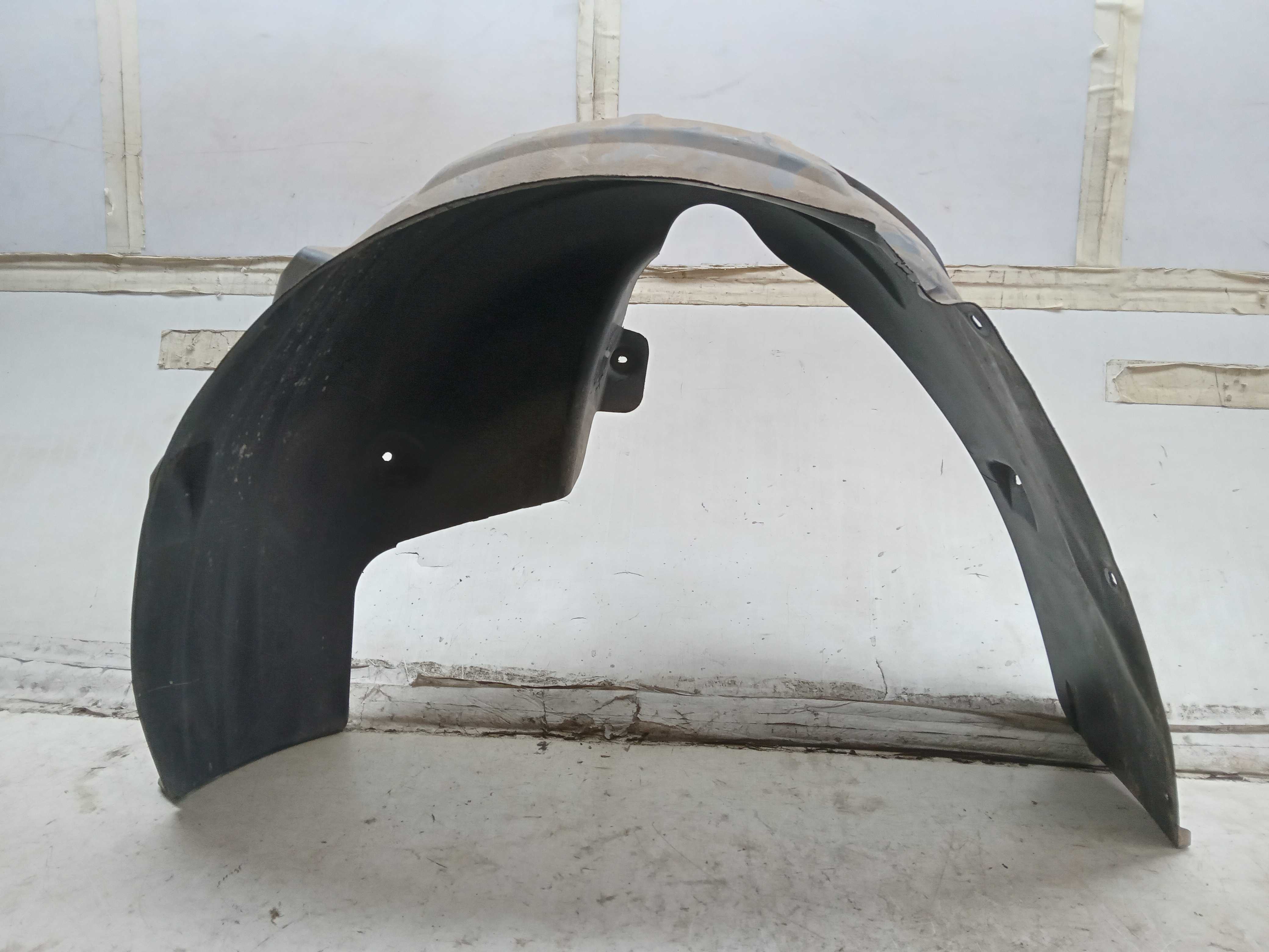 PARABARRO TRASEIRO LE GM ONIX 2023 2