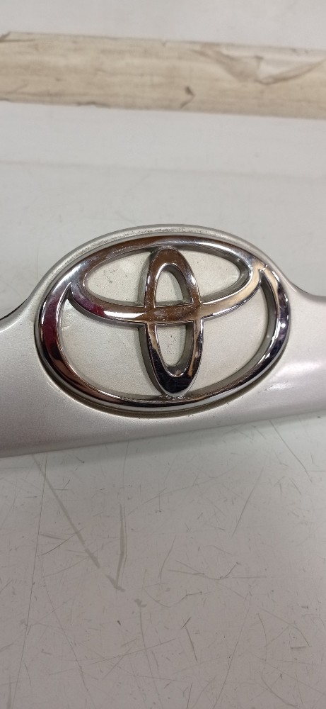 Moldura Friso Tampa Porta Malas Toyota Corolla 2003 A 2008 5