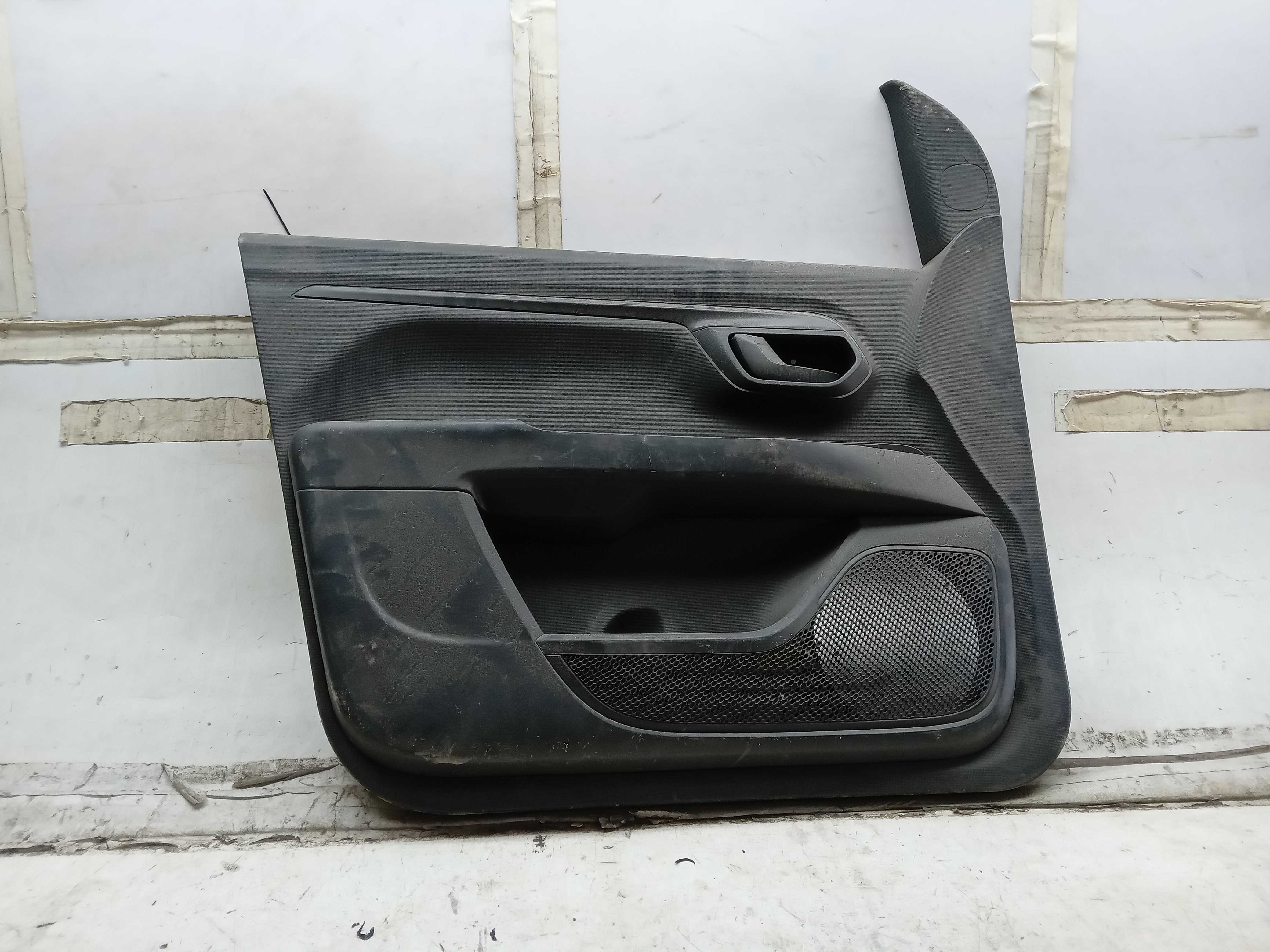 FORRO PORTA DIANTEIRO LE FIAT STRADA  2020 1