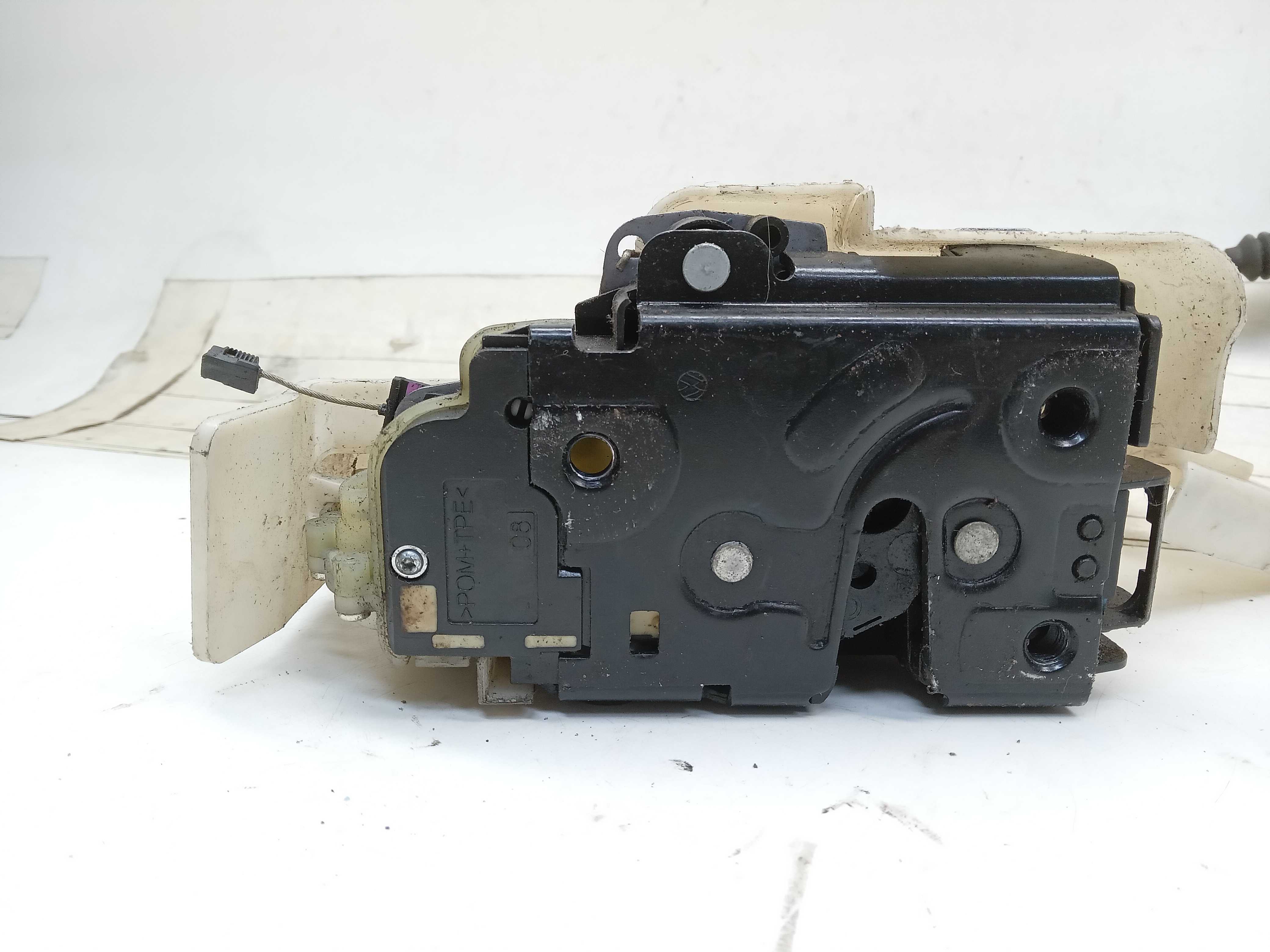 FECHADURA PORTA TRASEIRA LD VW POLO 2