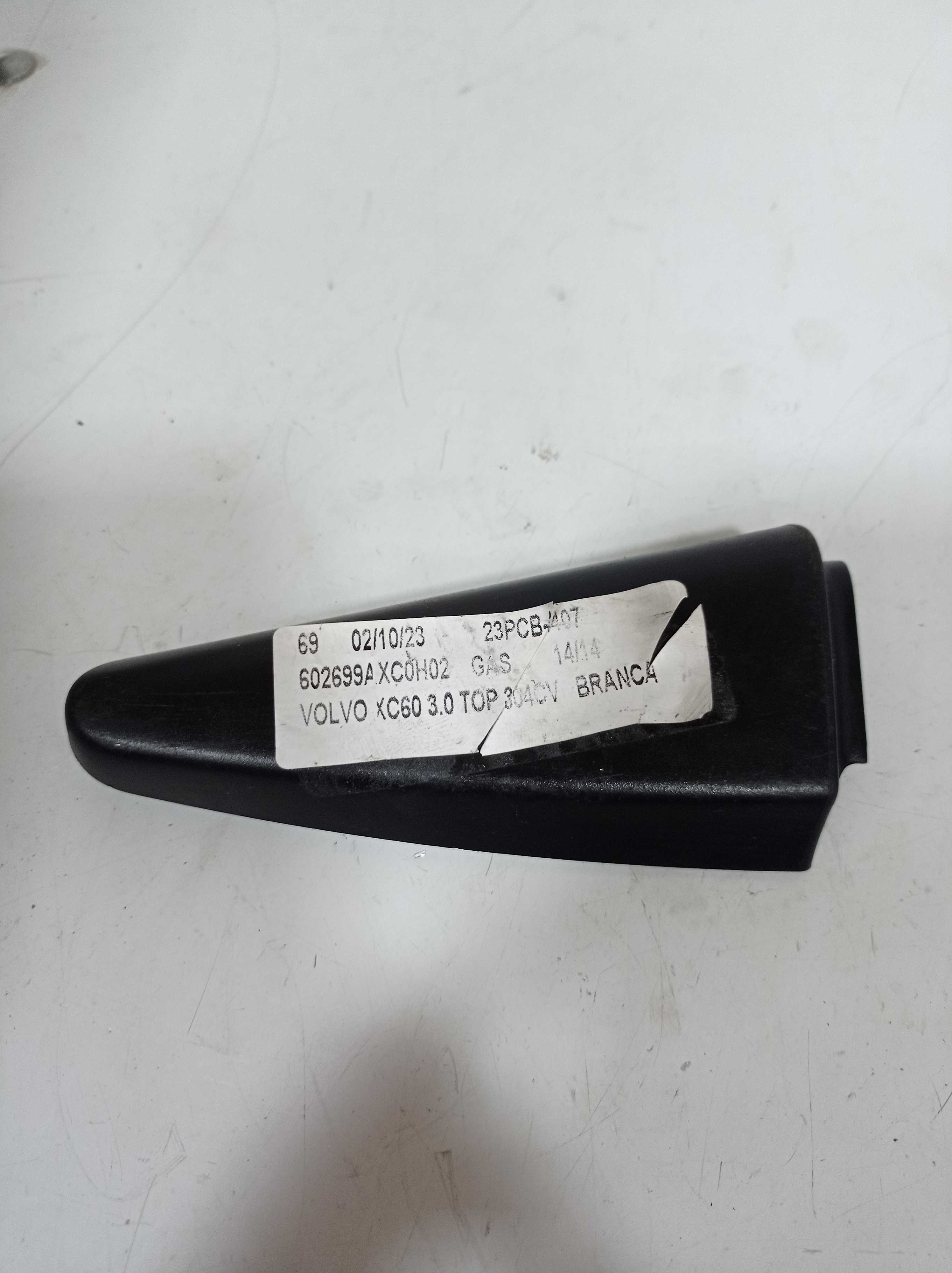 ACABAMENTO INTERNO PORTA TRASEIRA ESQUERDA VOLVO XC60 2012 1