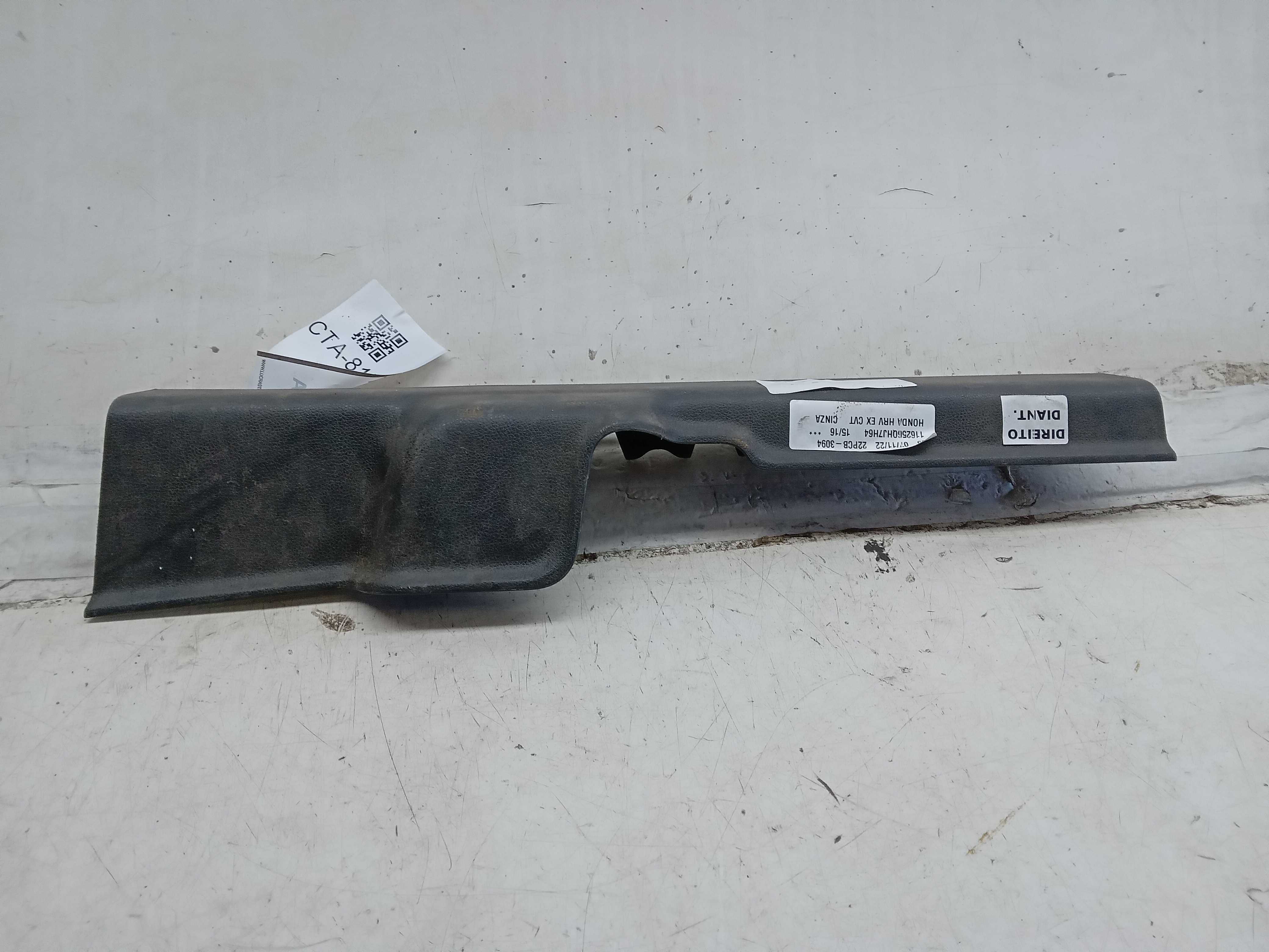 MOLDURA SOLEIRA INTERNA PORTA DIANTEIRA LD HONDA HRV 2018