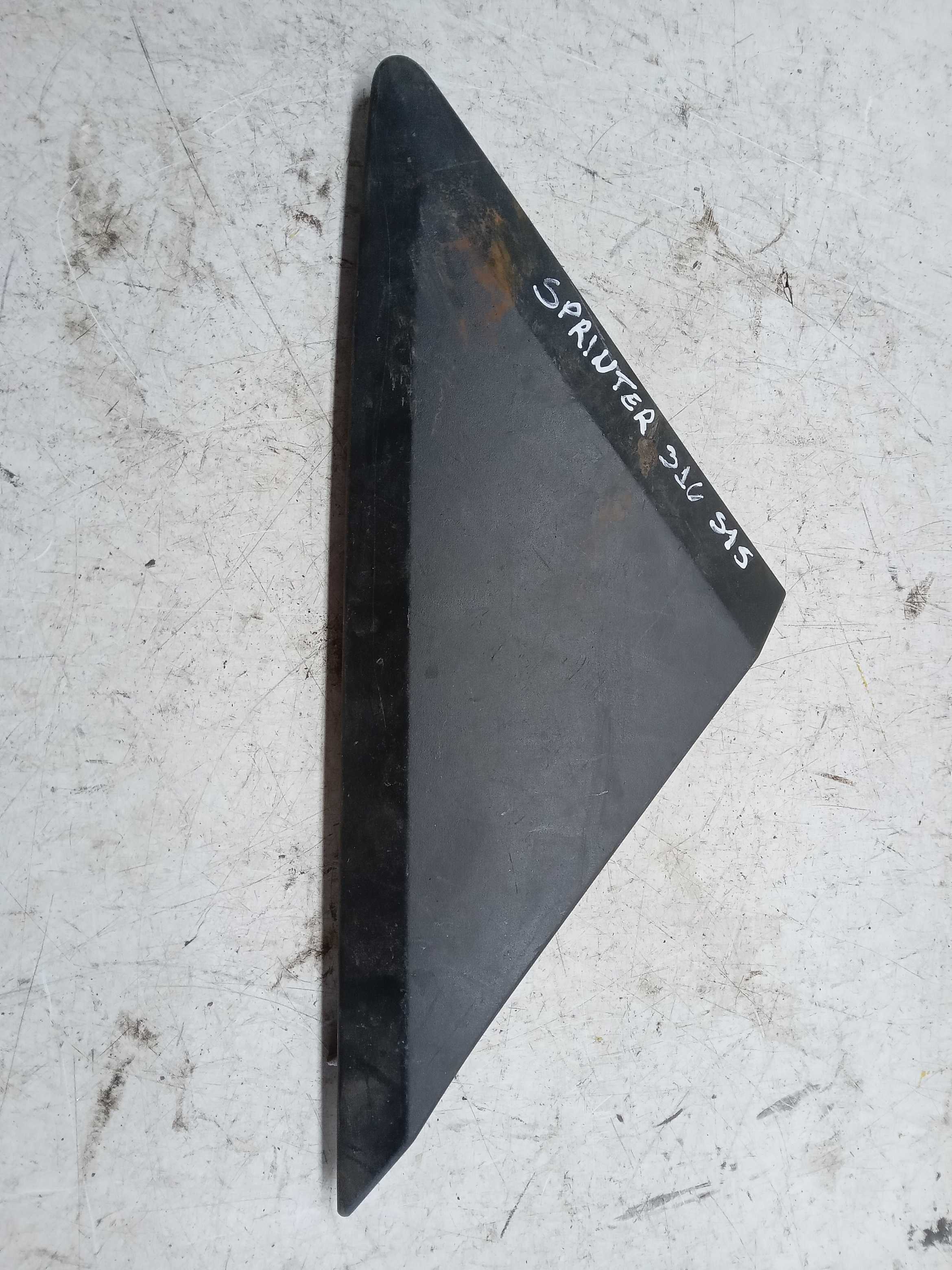 ACABAMENTO MOLDURA RETROVISOR COLUNA LD MB SPRINTER 316 515