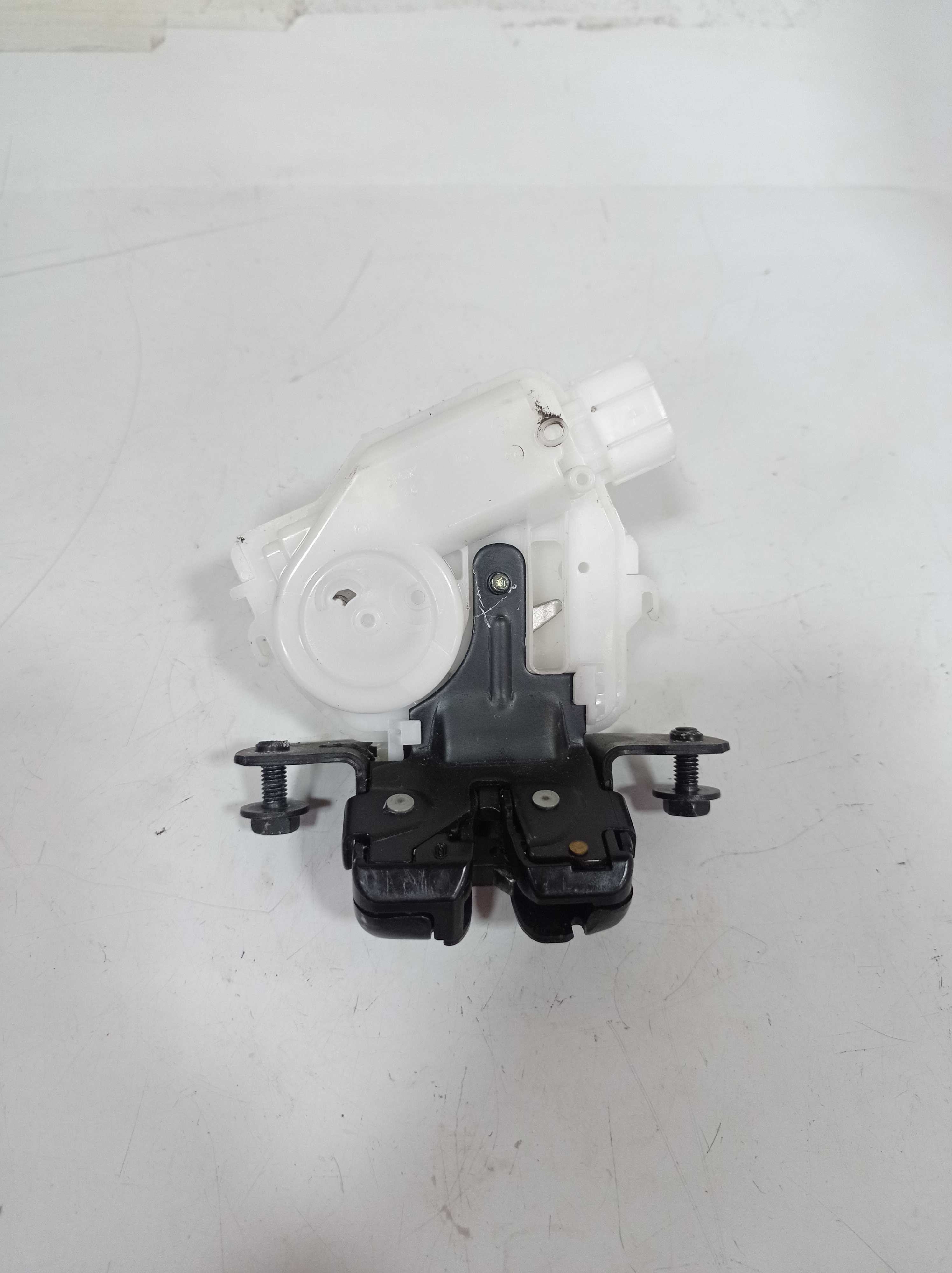 FECHADURA PORTA MALAS TOYOTA YARIS 2018 2019 1