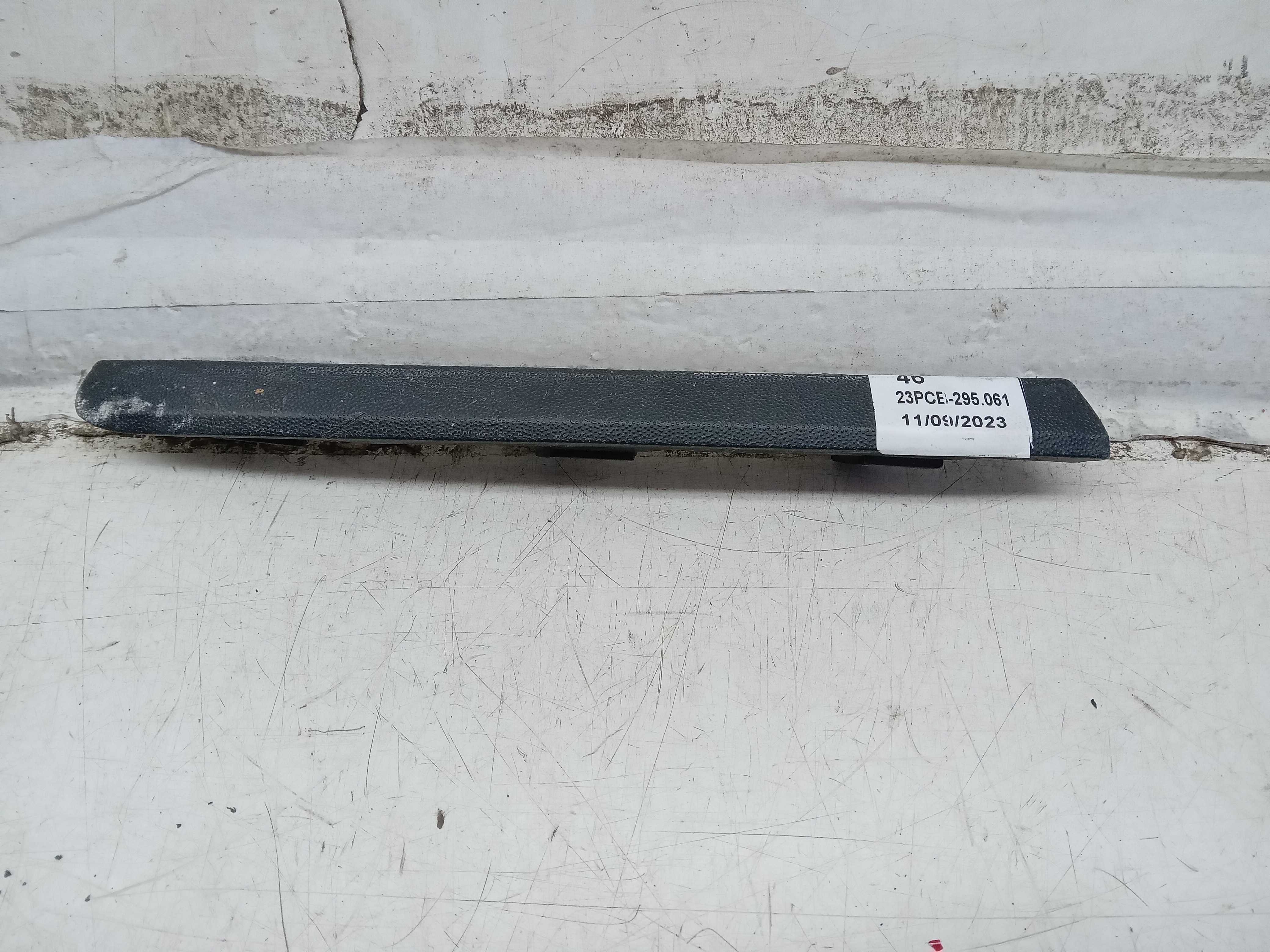 ACABAMENTO MOLDURA FAROL MILHA VW GOL VOYAGE G5 2019 1