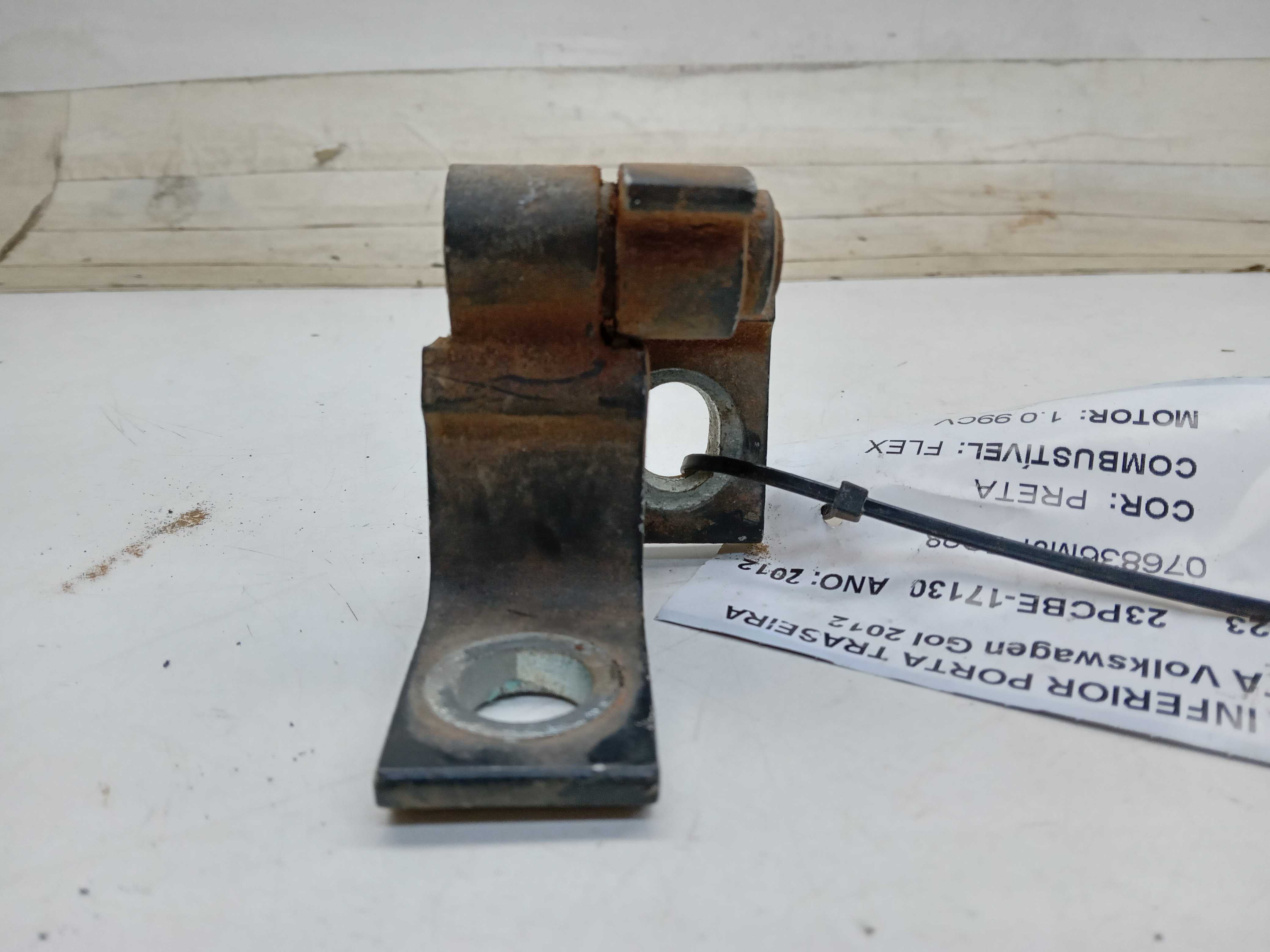 DOBRADIÇA INFERIOR PORTA TRASEIRA LD VW Gol 2012 2