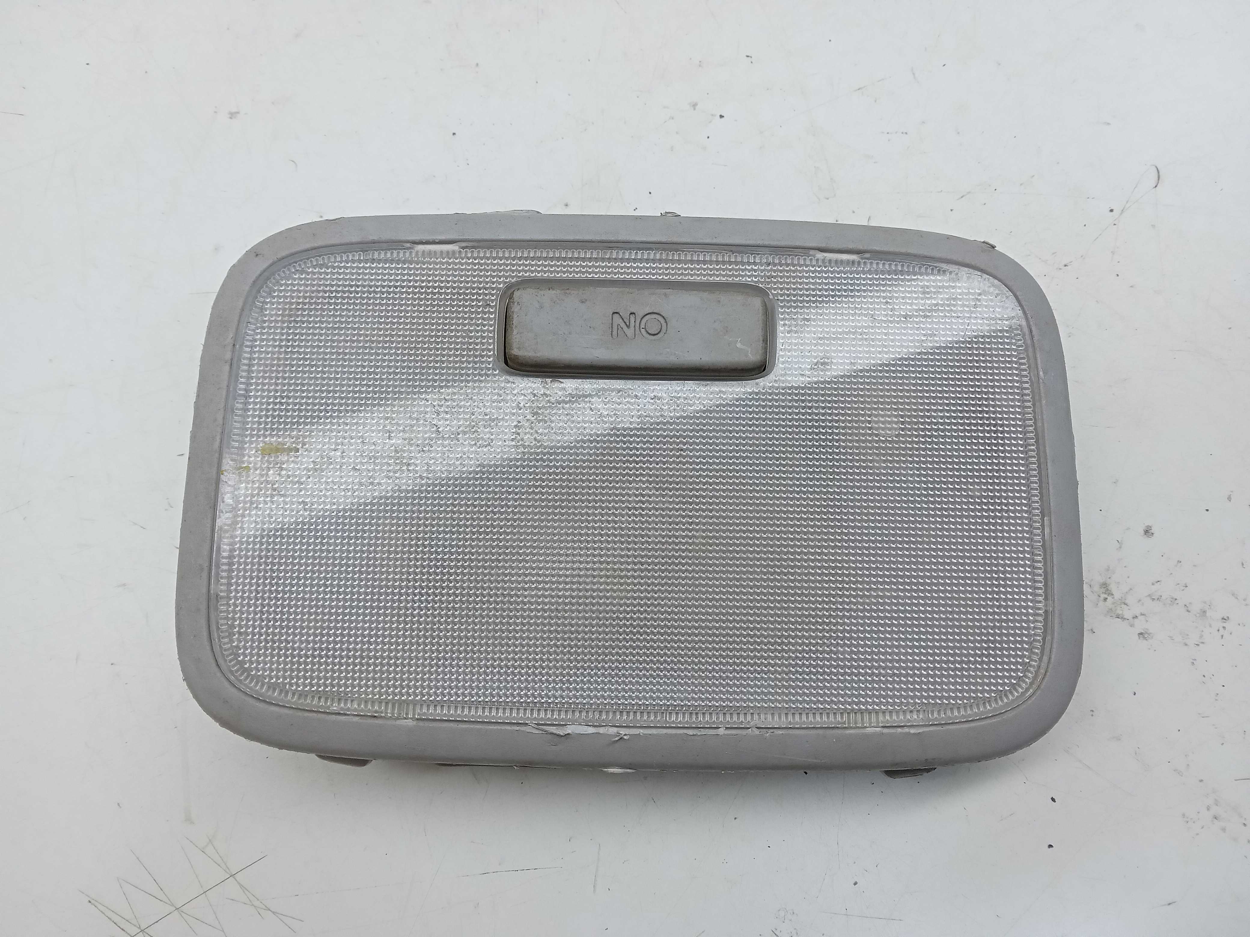 Luz cortesia teto hyundai hb20 2014 1