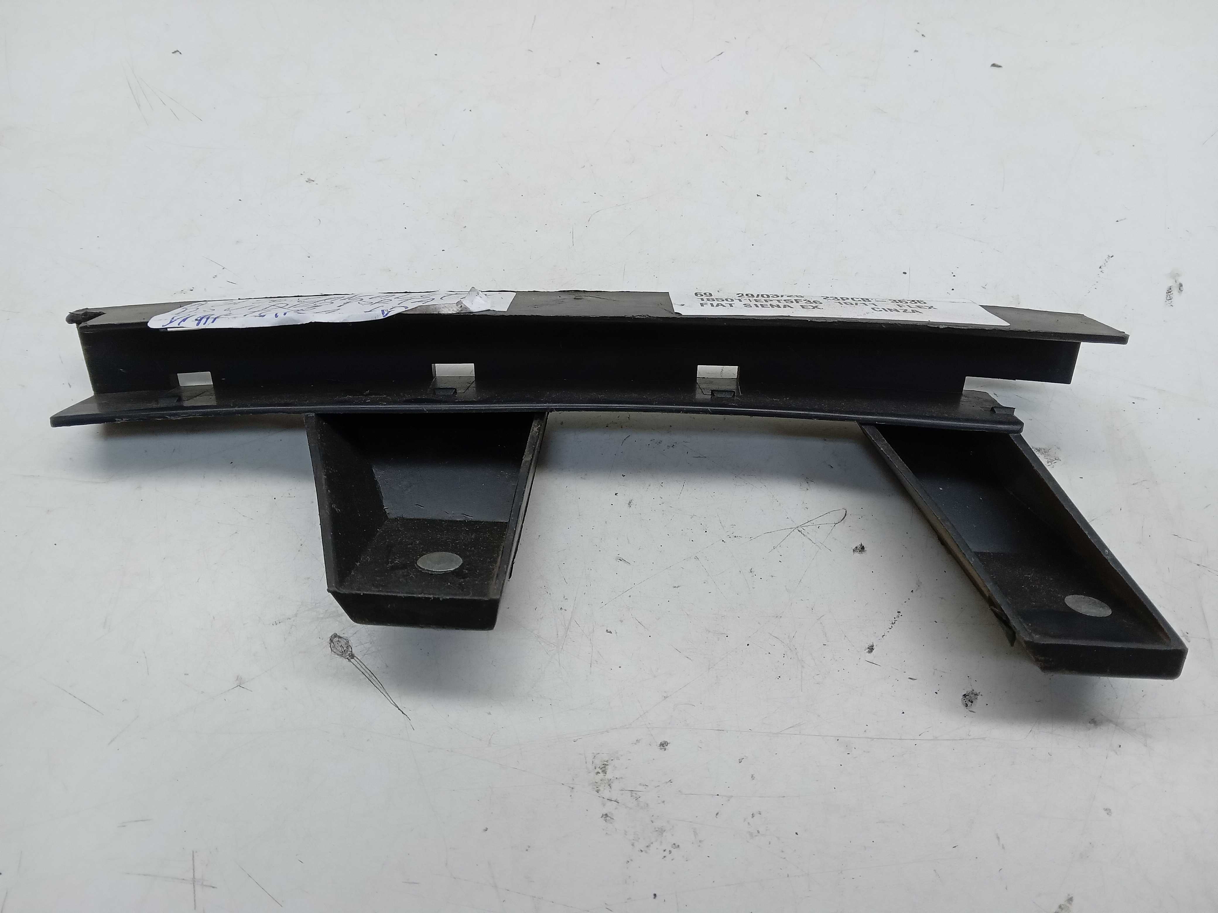 Guia vidro canaleta dianteiro ld fiat palio 2010 2