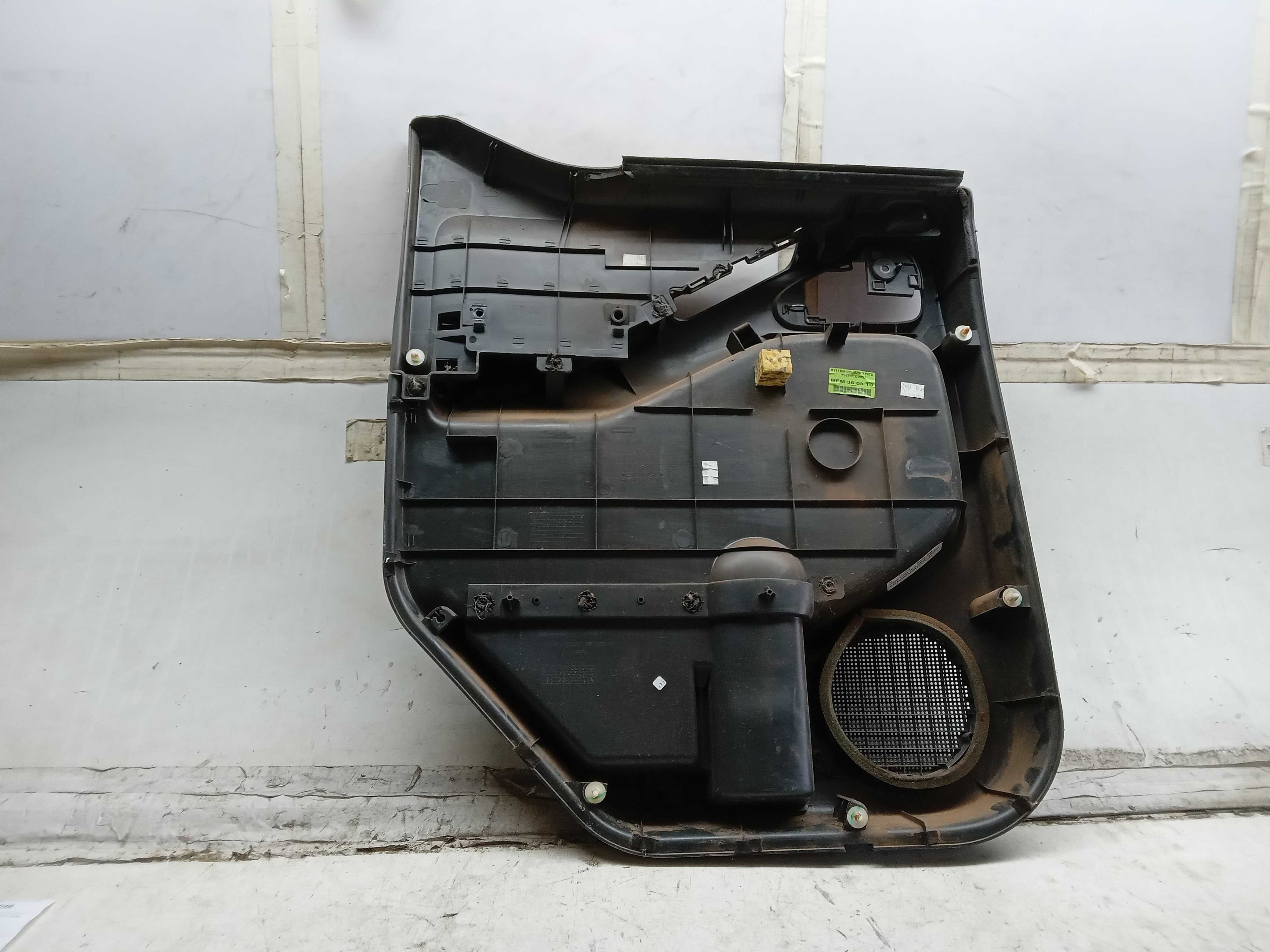 FORRO PORTA TRASEIRO LD NISSAN FRONTIER 2008 2