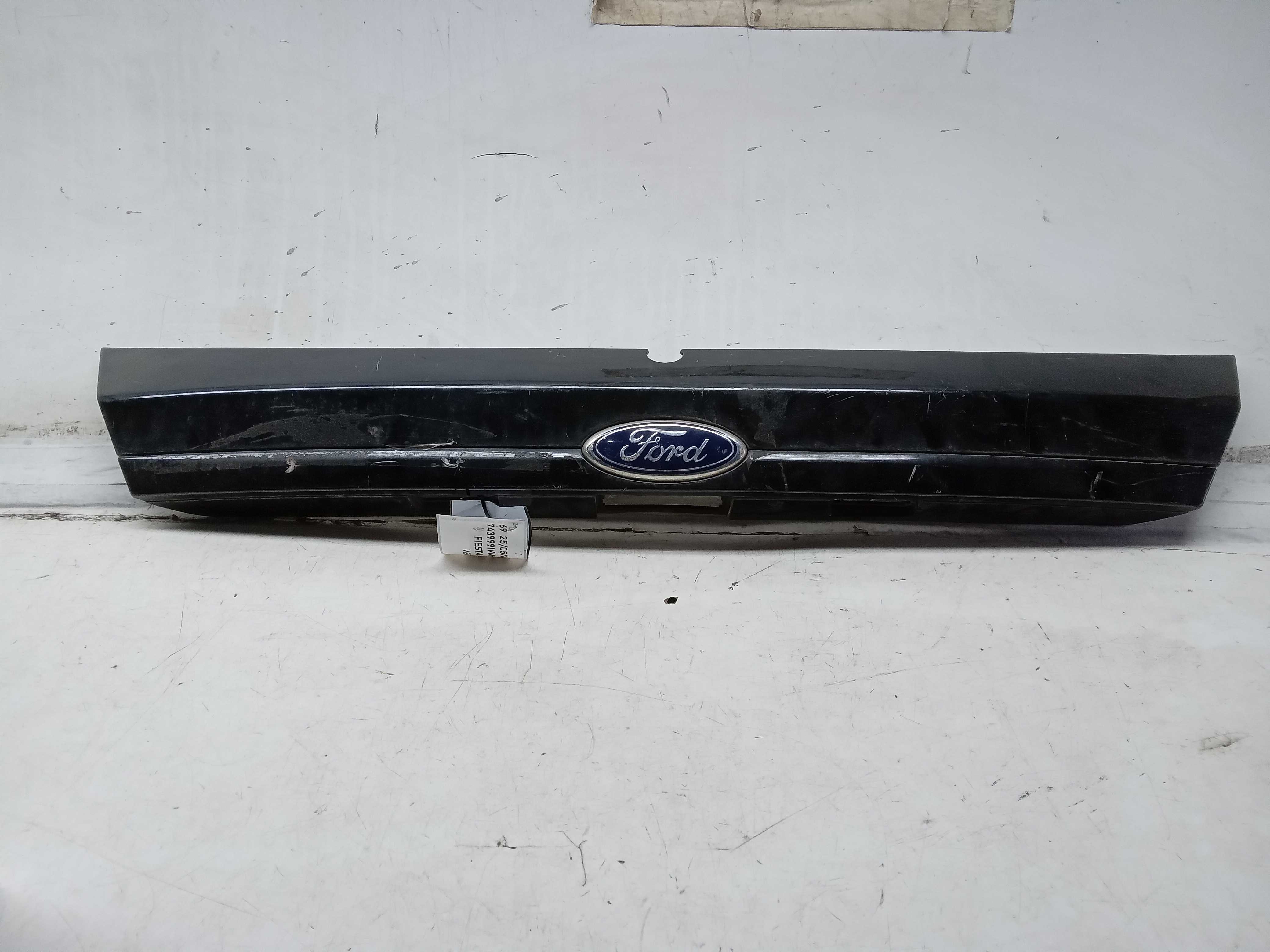 MOLDURA ACABAMENTO TAMPA TRASEIRA FORD FIESTA 2014