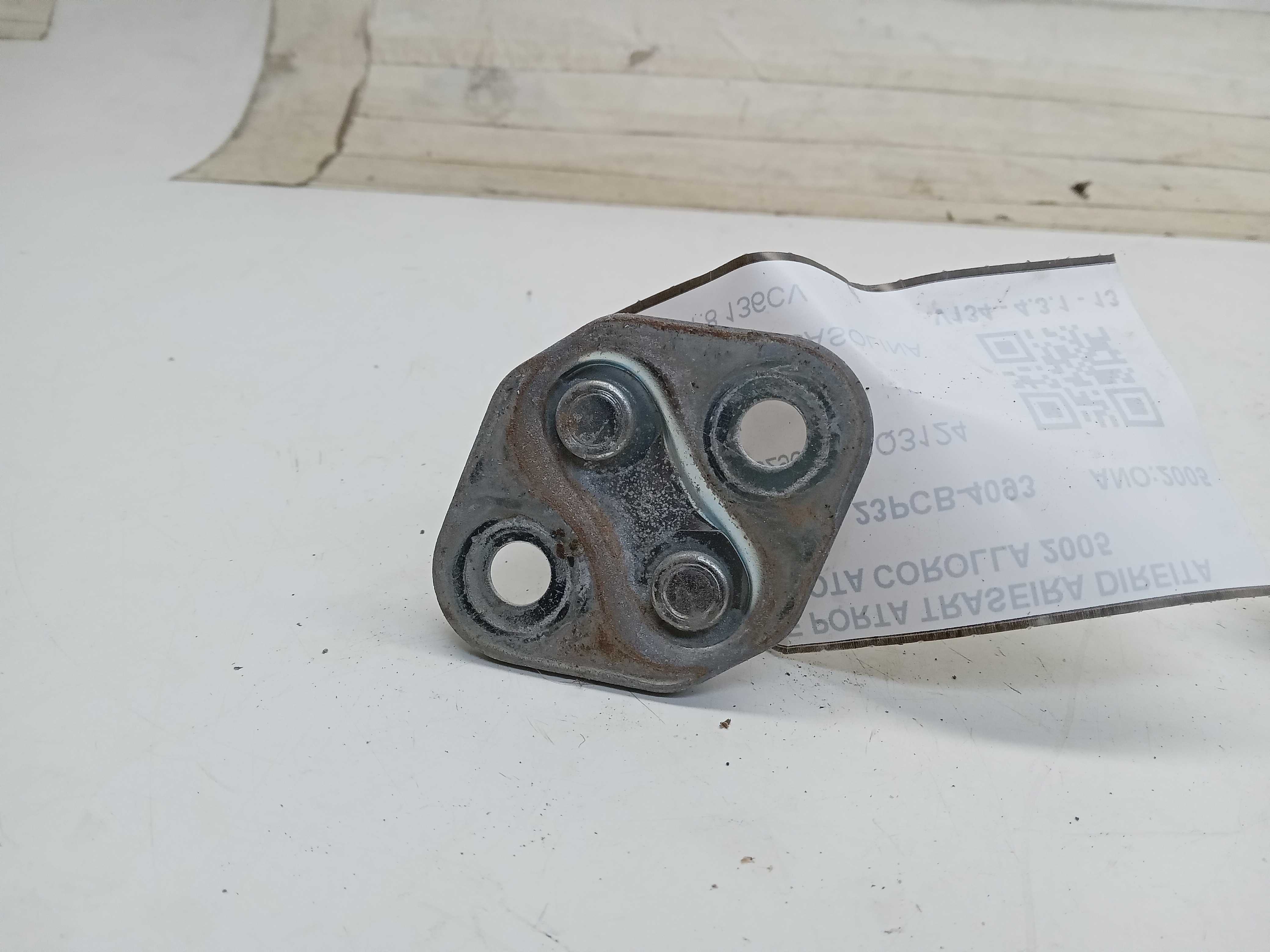 BATENTE  PORTA TRASEIRA LD TOYOTA COROLLA 2005 2