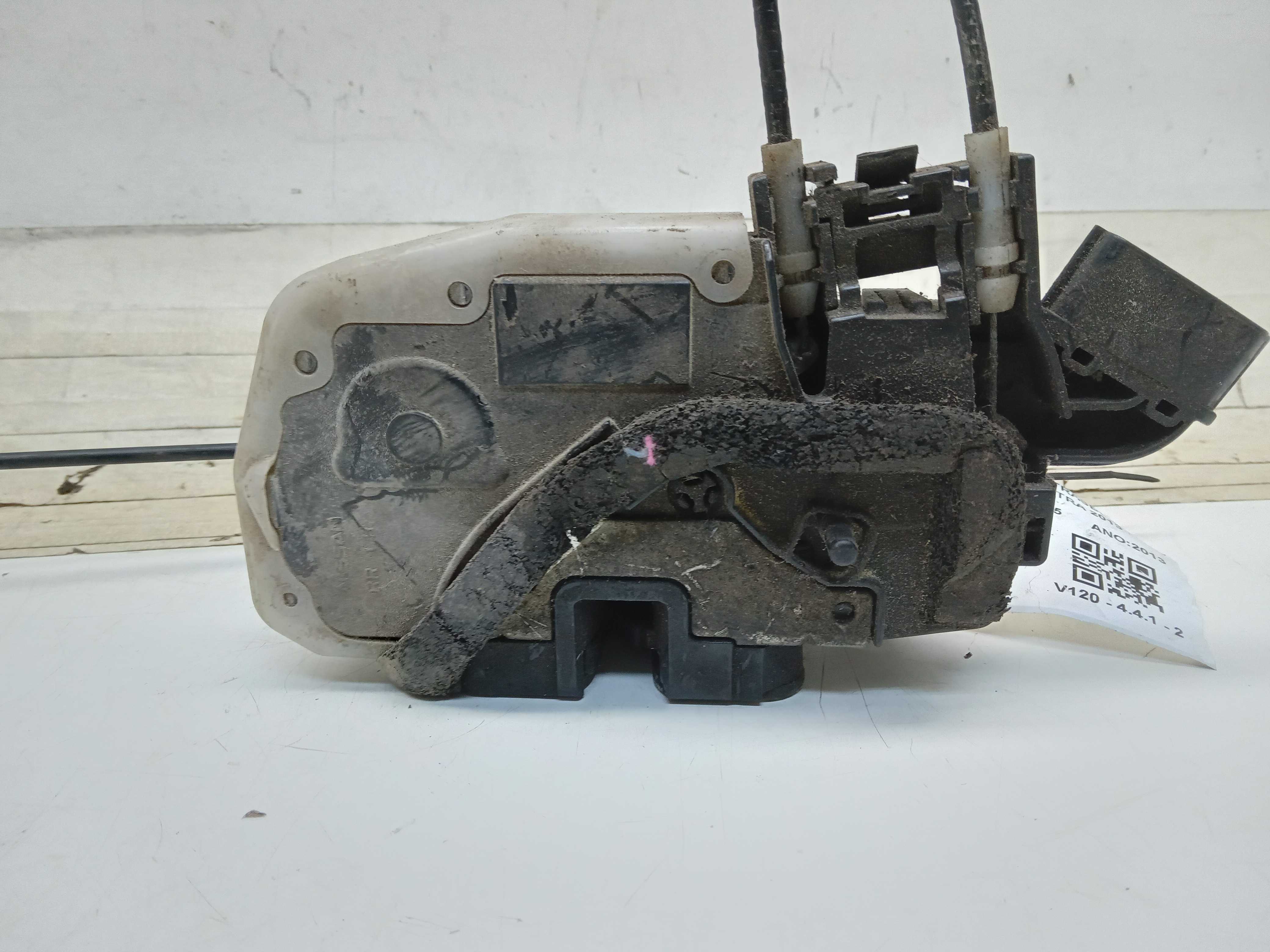 FECHADURA PORTA TRASEIRA LE NISSAN SENTRA 2013 2