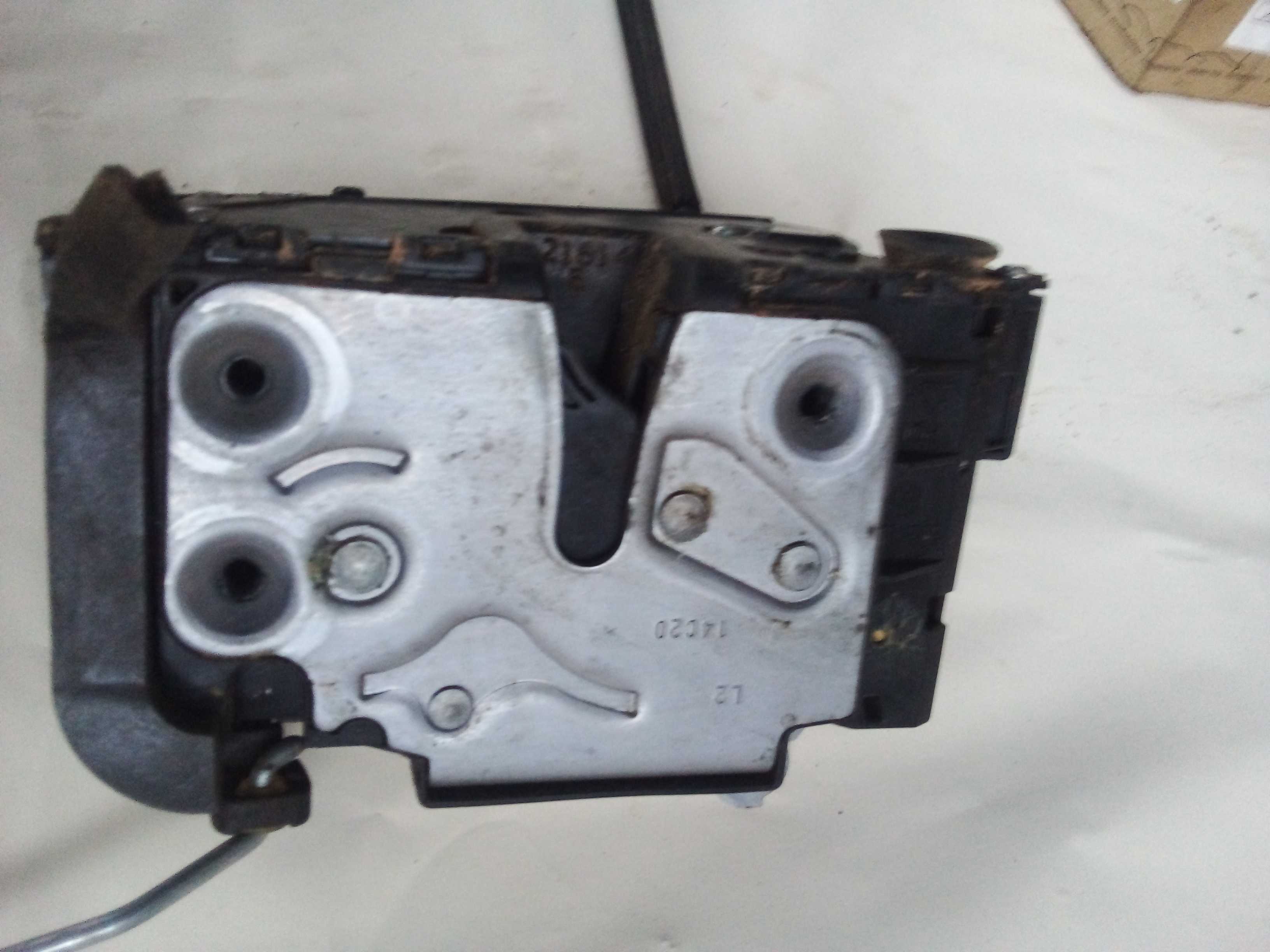 Fechadura dianteiro esquerdo elétrico porta onix 2