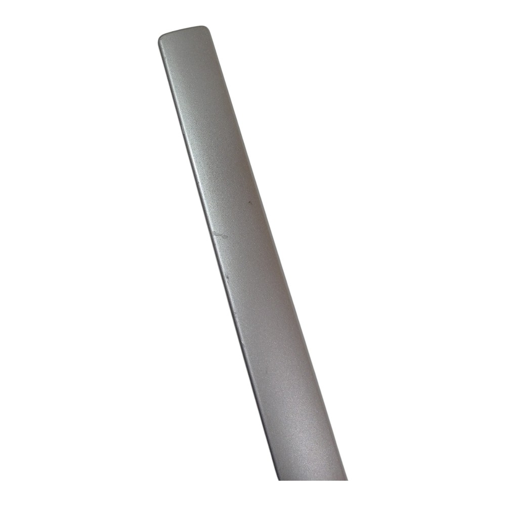 Friso Porta Dianteira Direita Gm Onix 2015 3