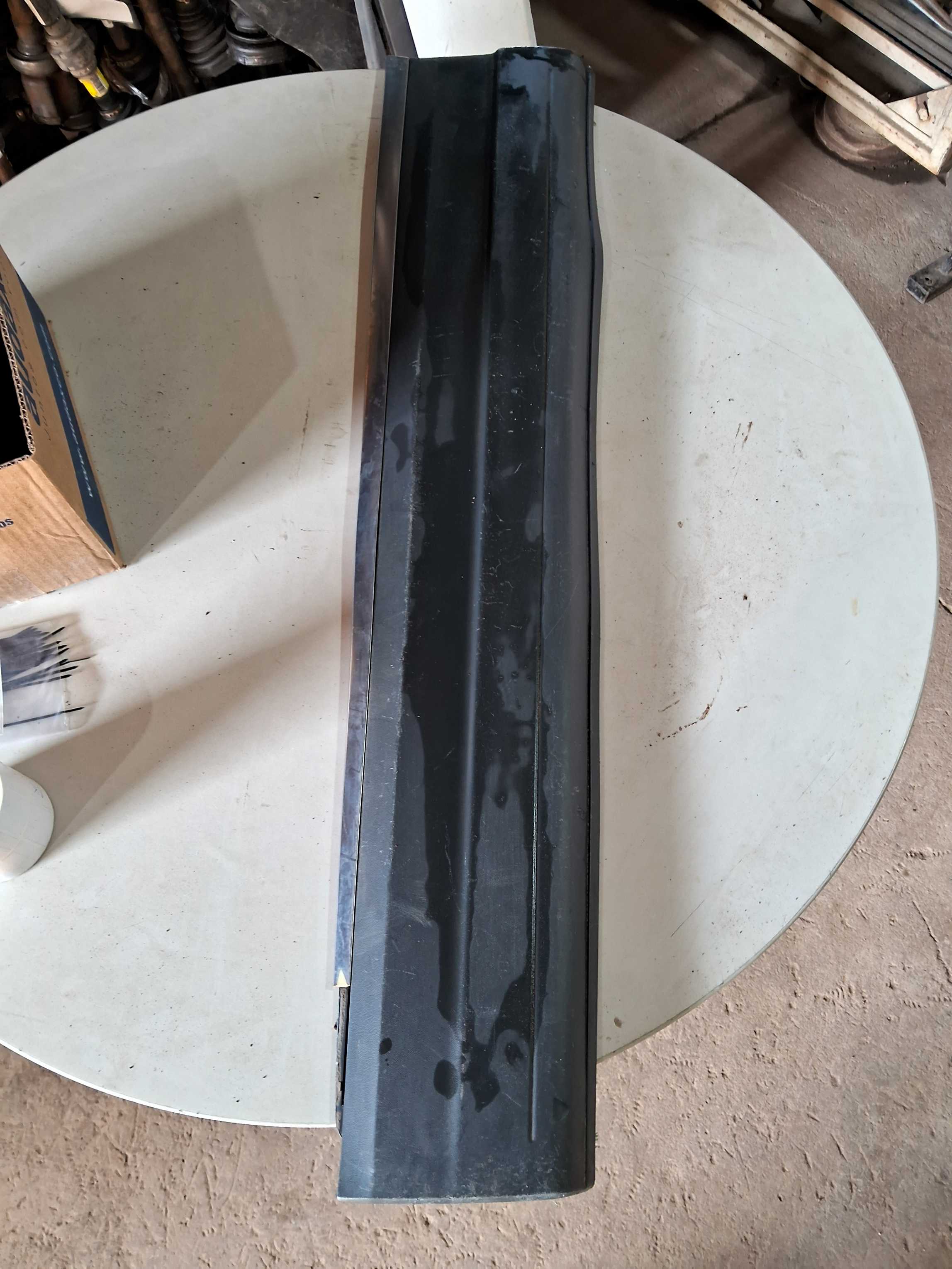 Moldura friso porta Vw Tiguan dianteira esquerda 2012 1