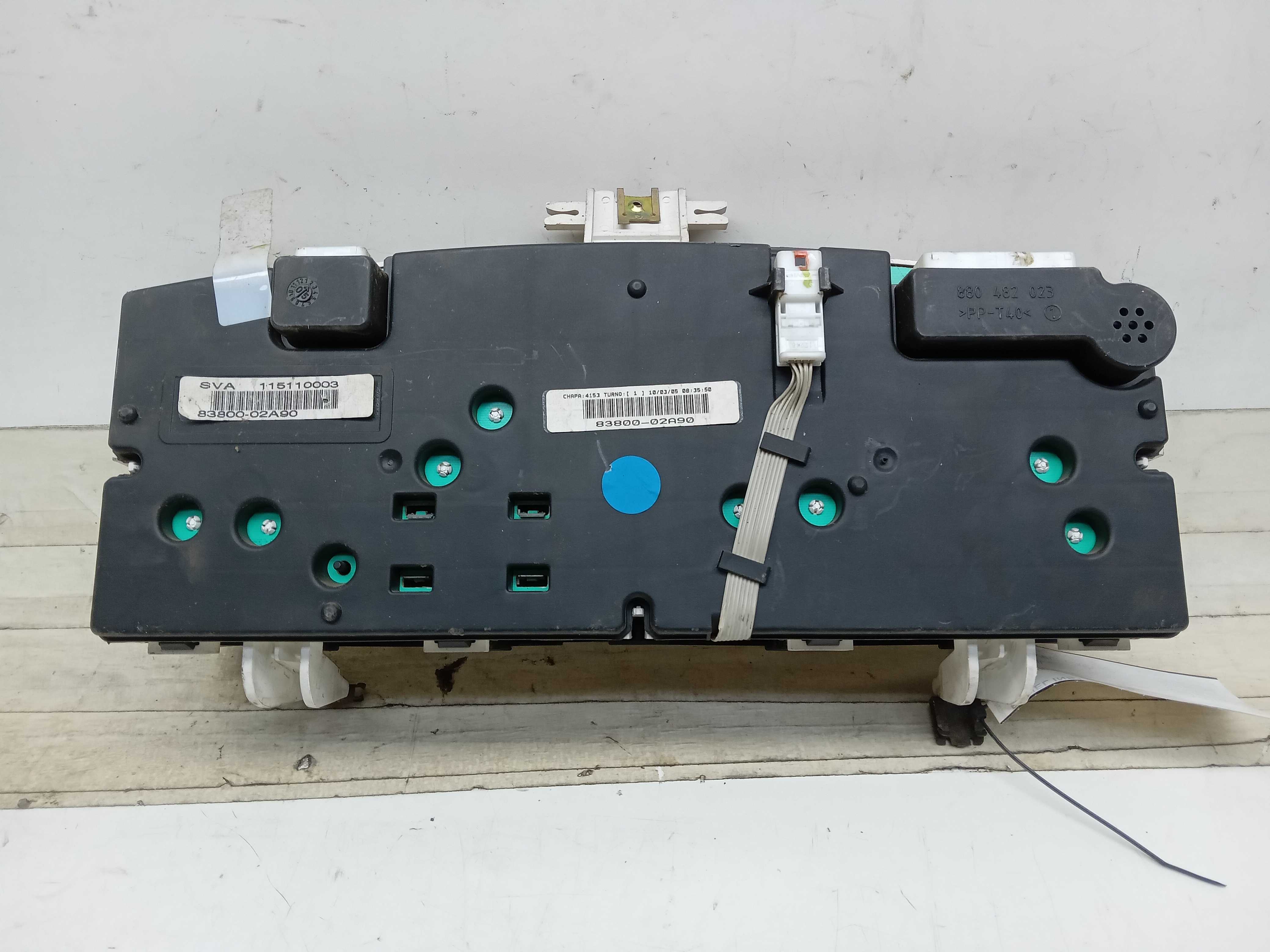 MOLDURA PAINEL INSTRUMENTOS TOYOTA COROLLA 2005 2