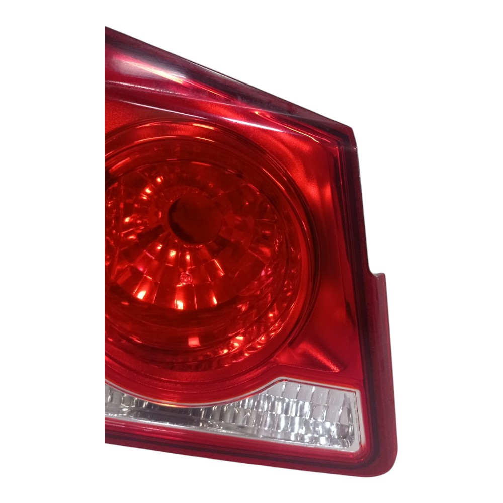 Lanterna Tampa Traseira Esquerda Gm Cruze Sedan 2012 A 2015 Esquerdo/motorista Vermelho 2