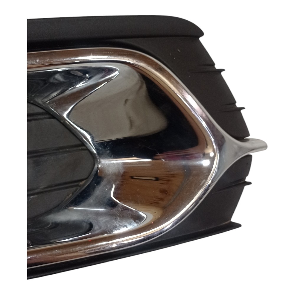 Moldura Farol Milha Direito Renault Logan Sandero 2016 2