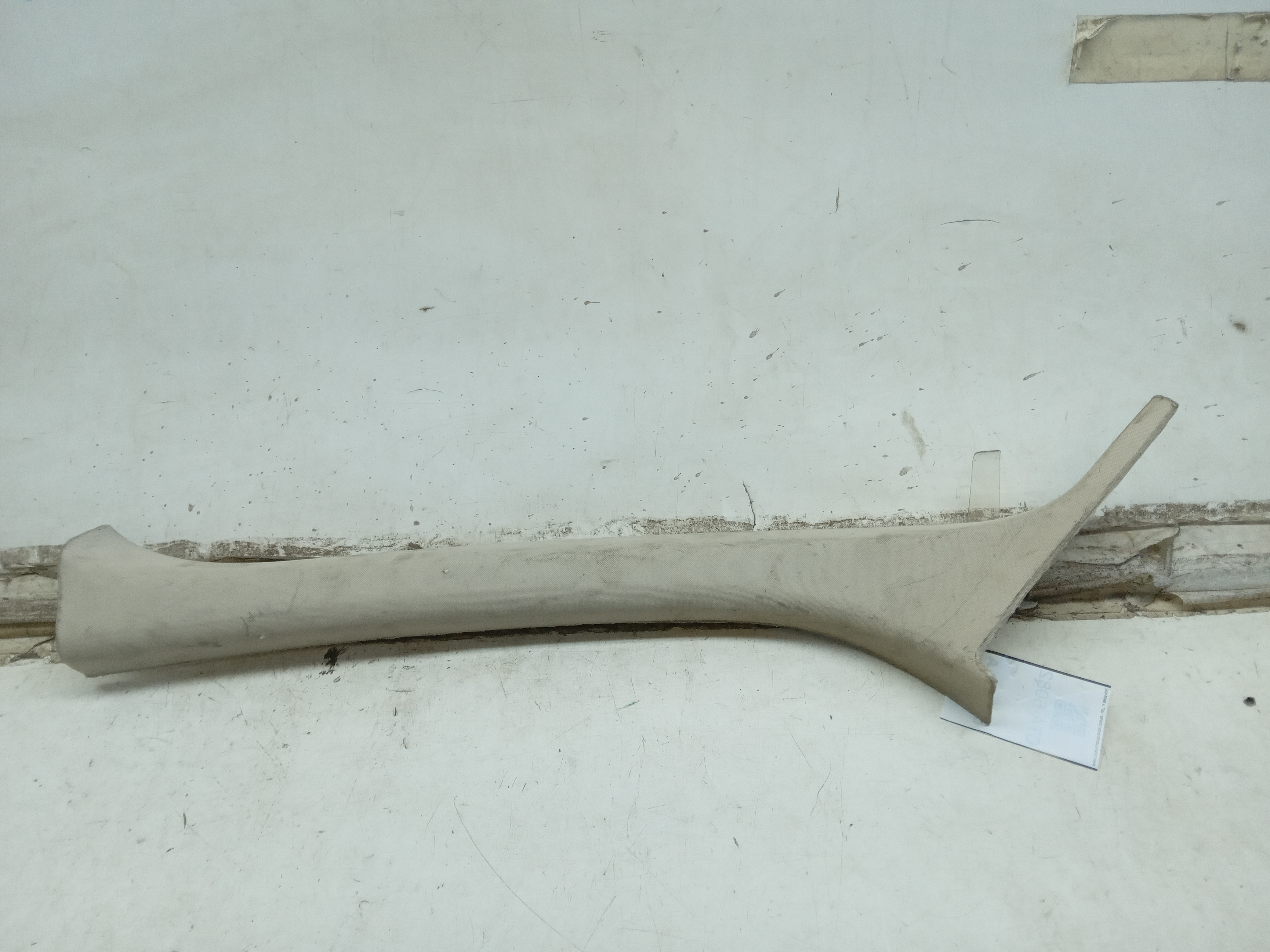 MOLDURA ACABAMENTO COLUNA PARABRISA LE VOLVO XC60 2011