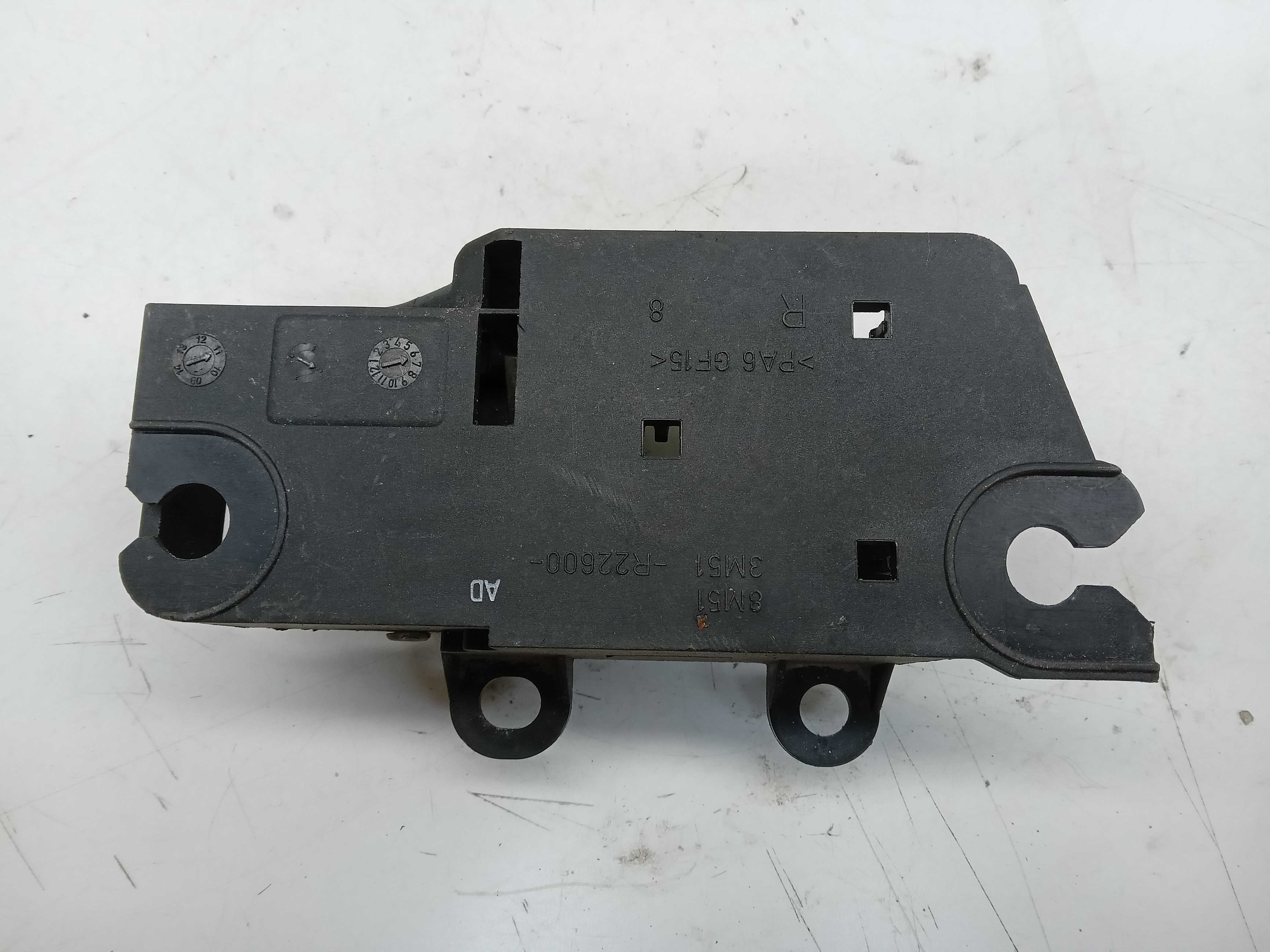 MAÇANETA INTERNA PORTA TRASEIRA LD FORD FOCUS 2009 A 2013 2