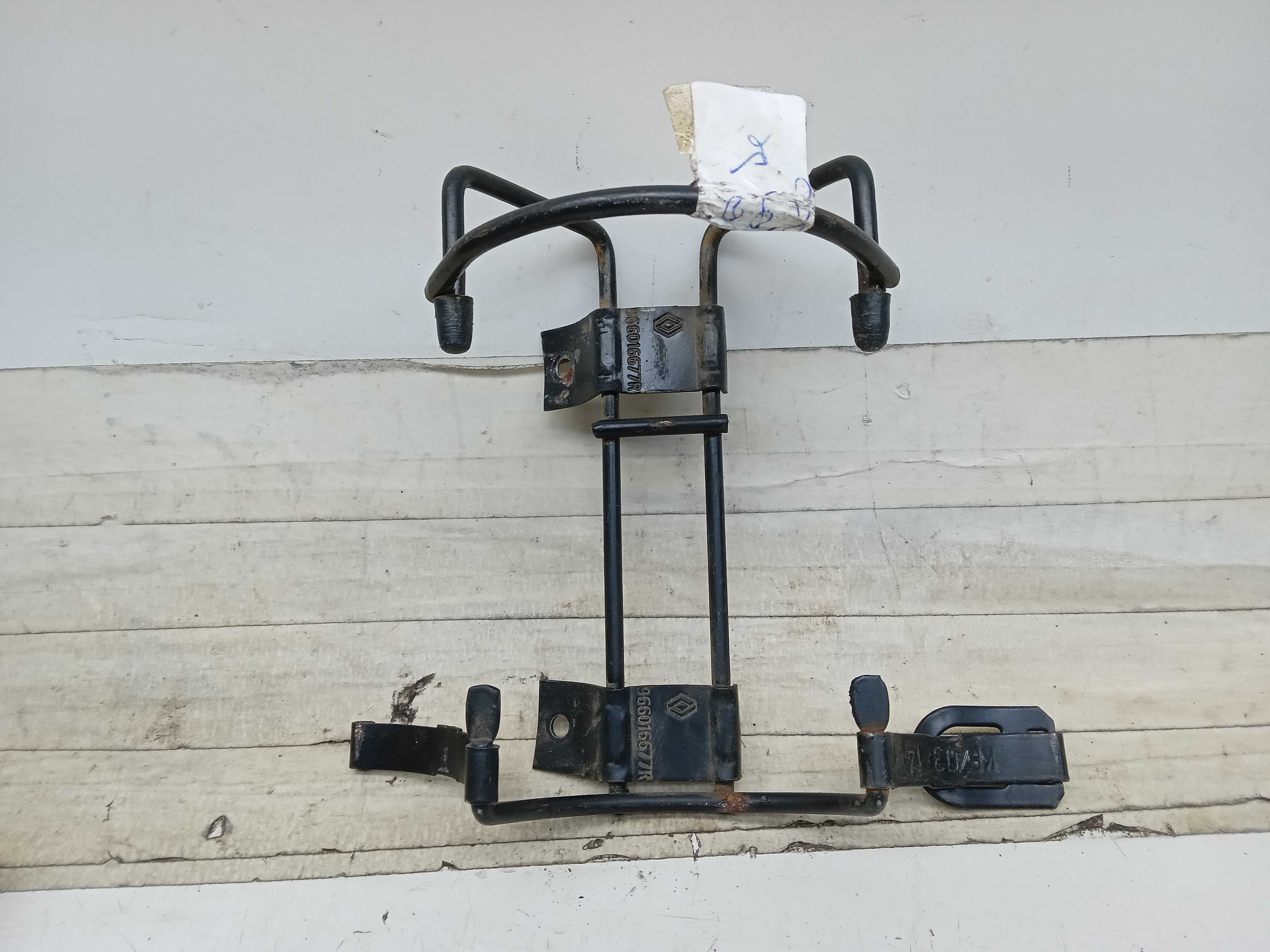 SUPORTE EXTINTOR RENAULT DUSTER 2014 2