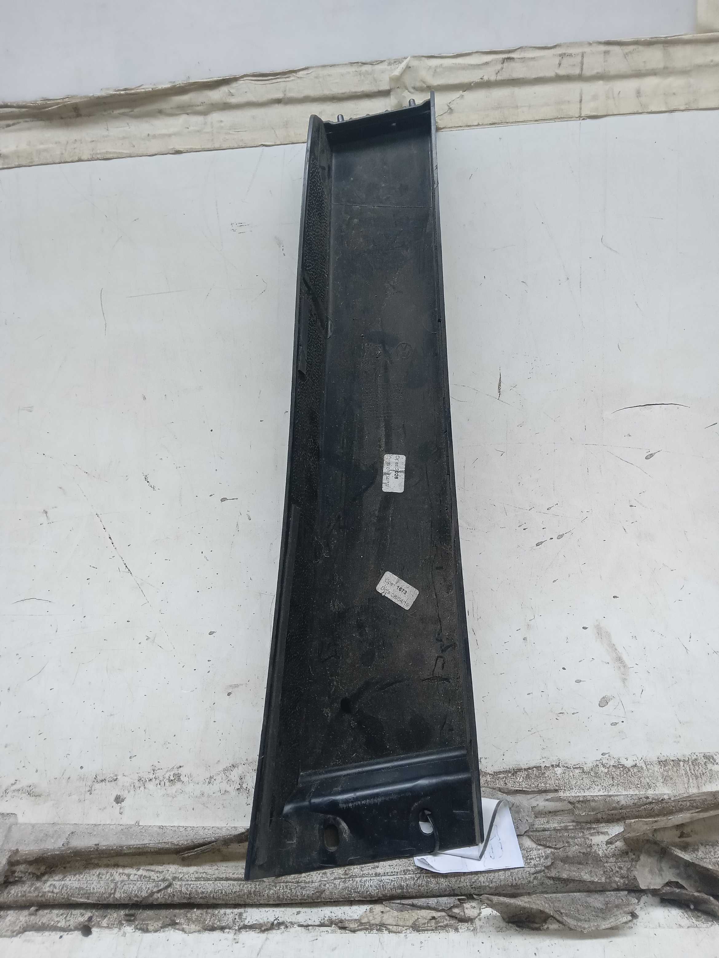 ACABAMENTO MOLDURA EXT COLUNA CENTRAL VW UP TSI 2019