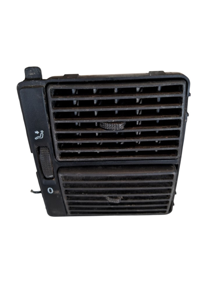 Difusor Ar Painel Direito Constellation Vw 1