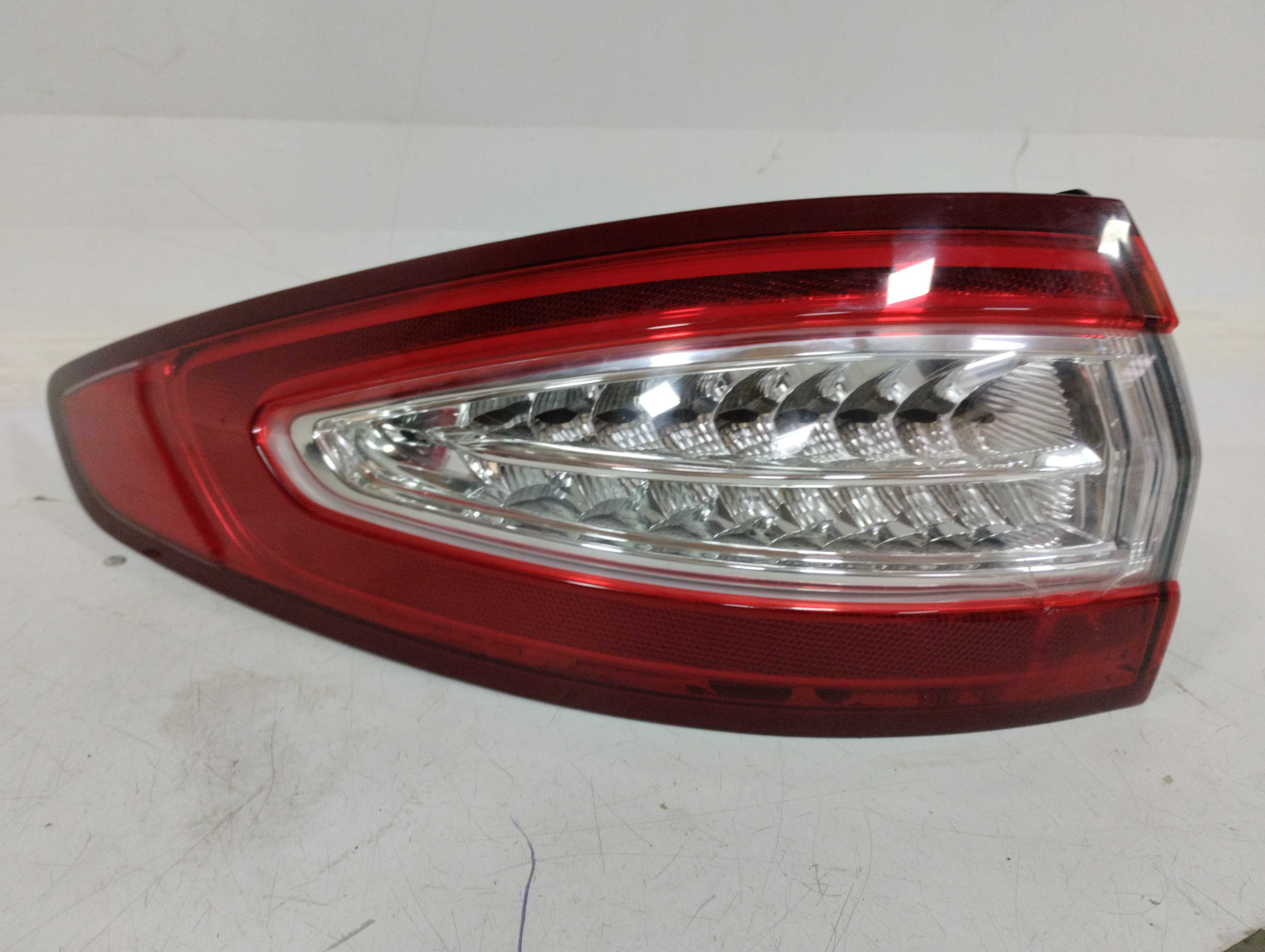 Lanterna traseira esquerda Ford Fusion 2013 a 2016 recuperad 1