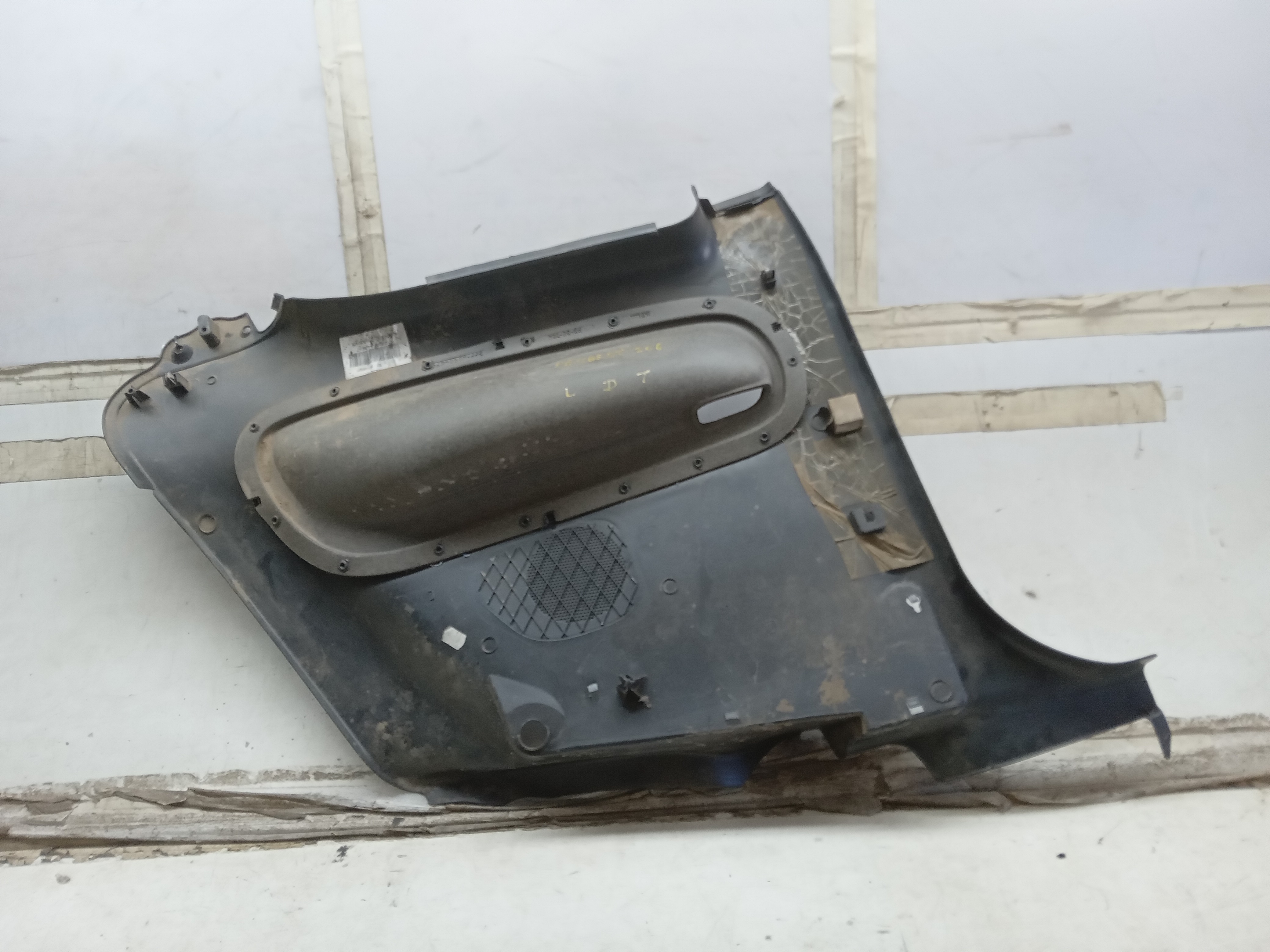 ACABAMENTO FORRO LATERAL TRASEIRO LD PEUGEOT 206 2000 2