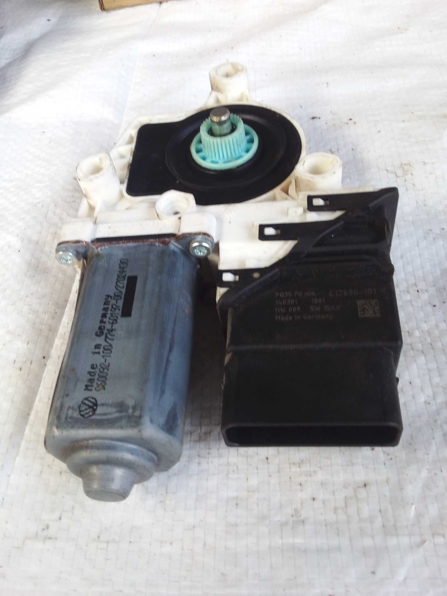Motor vidro maquina traseiro direito ts vw jetta 2012 a 2020 2