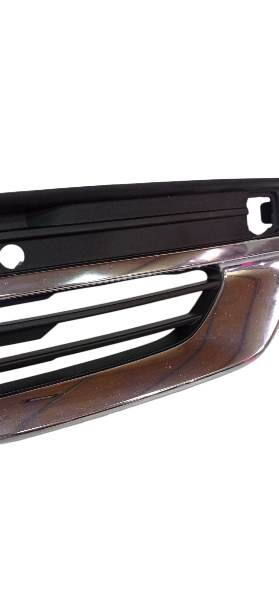 31663844 Moldura Grade Farol Milha Direito Volco Xc90 2021 3
