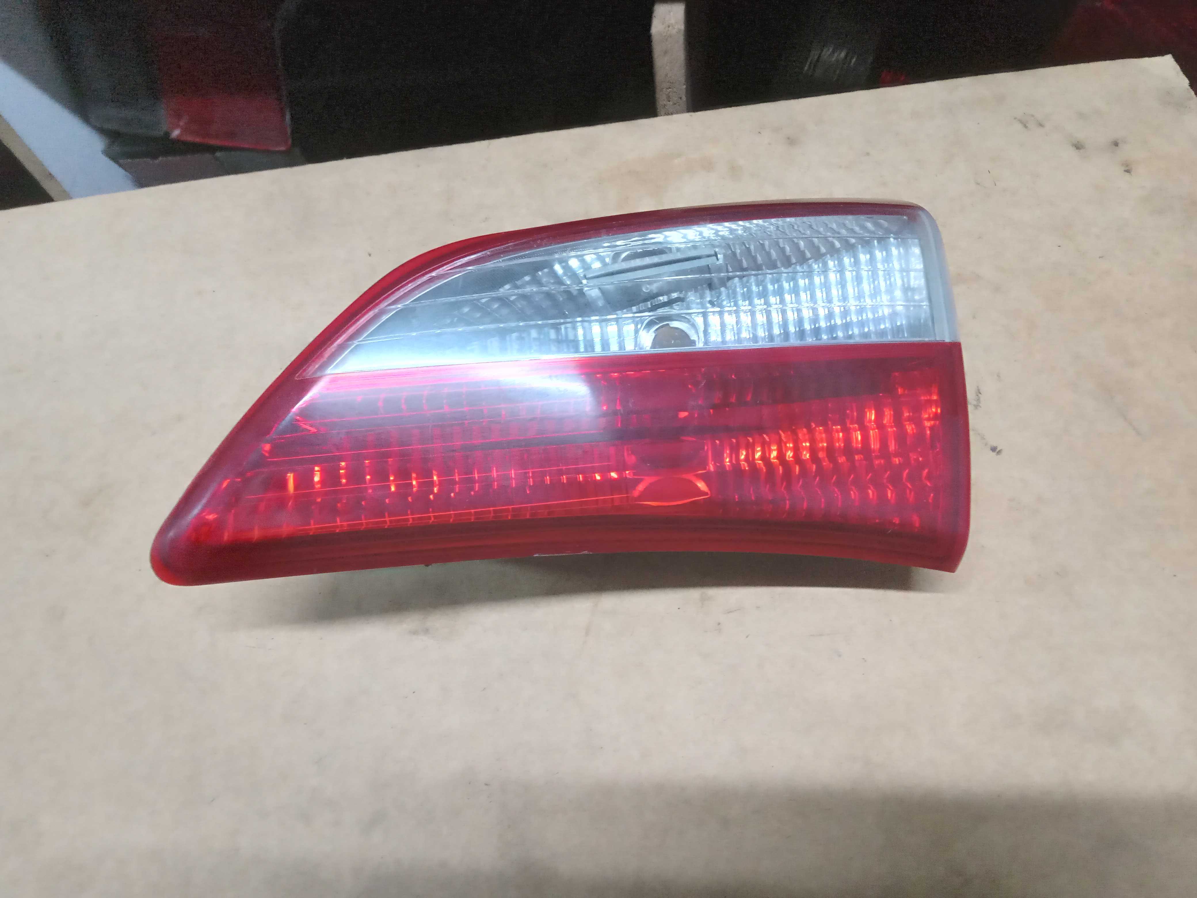 LANTERNA TRASEIRA PORTA MALAS DIREITA HYUNDAI HB20 2013