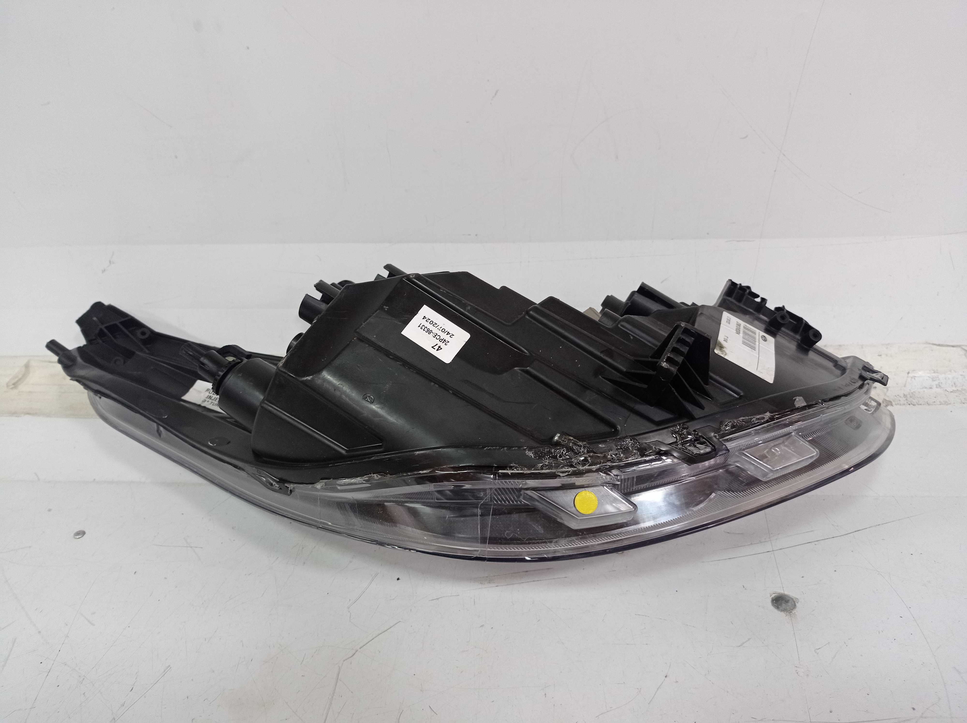 J7BZ13008T FAROL ESQUERDO FORD KA 2019 A 2021 PARA RECUPERAR 3