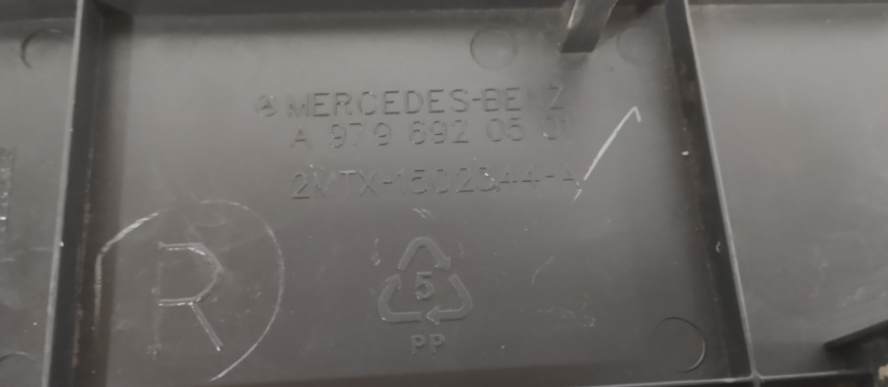 Acabamento Coluna Direita Mercedes Accelo 815 1016 915 3
