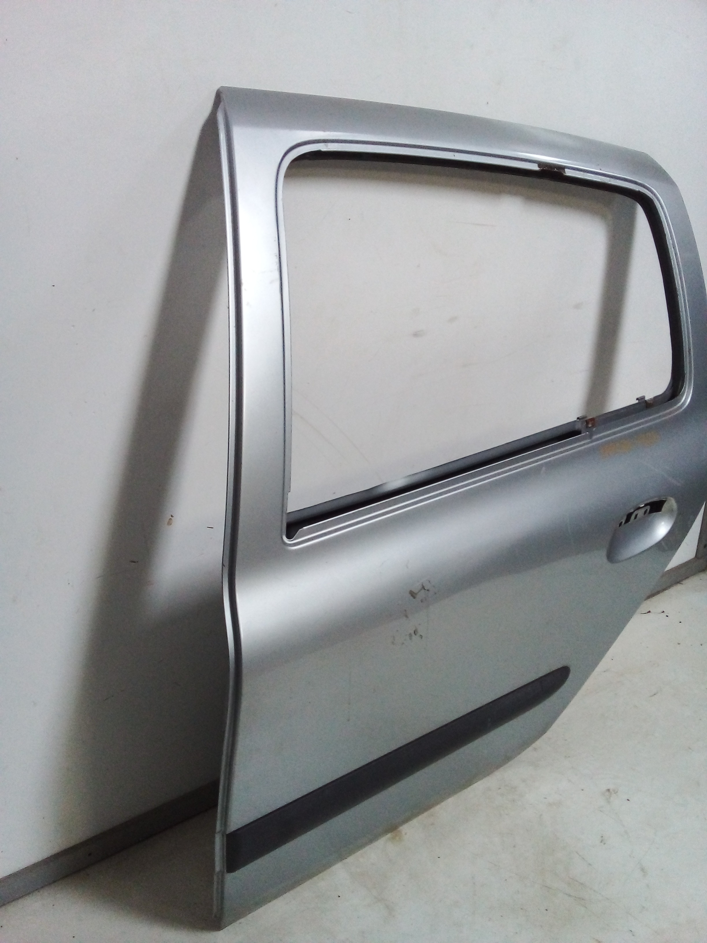 Porta Traseira Esquerda Renault Clio 2009  Traseira Esquerdo Prata 3