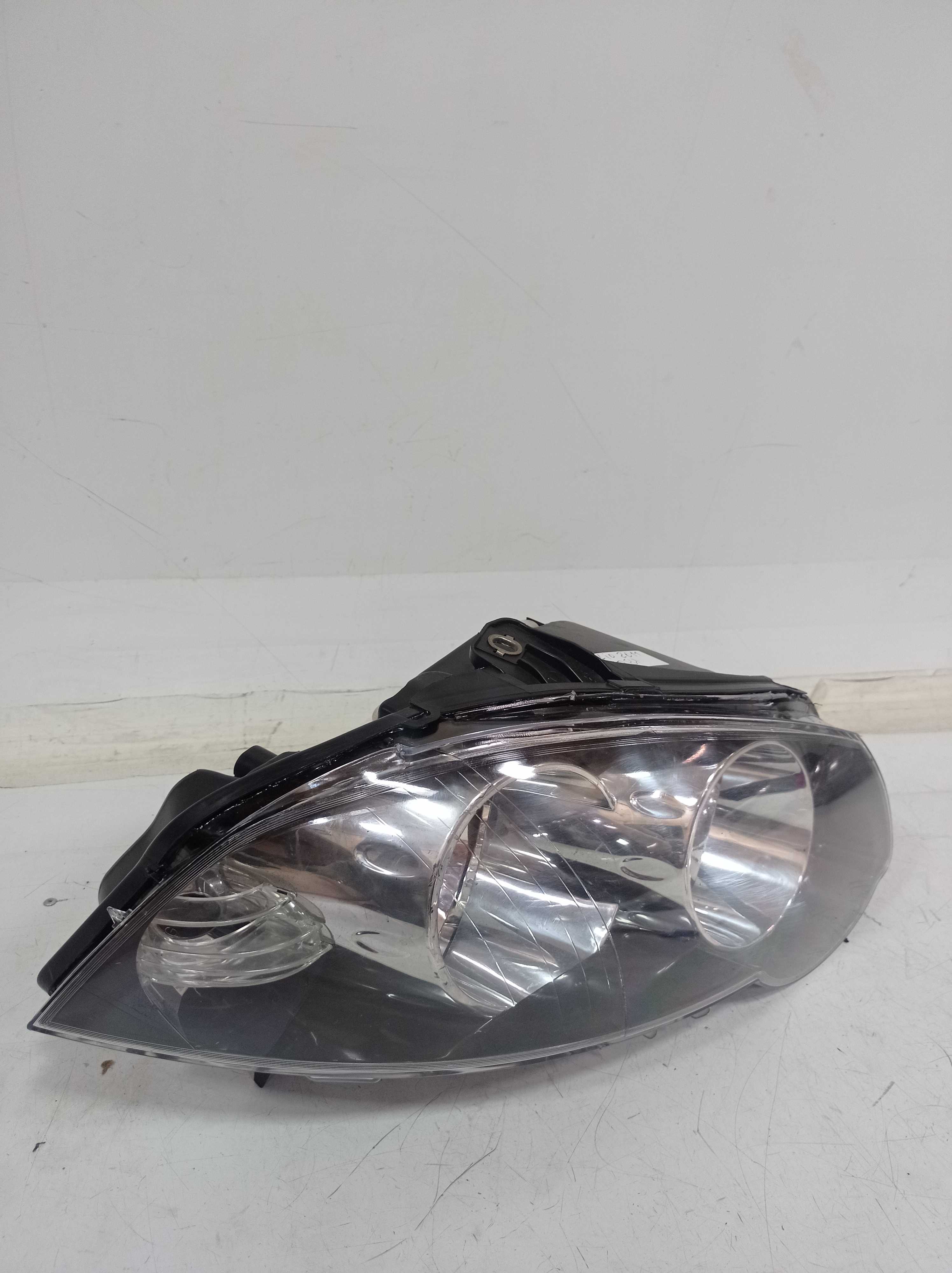 FAROL DIREITO FIAT PALIO ELX 2011 RECUPERADO